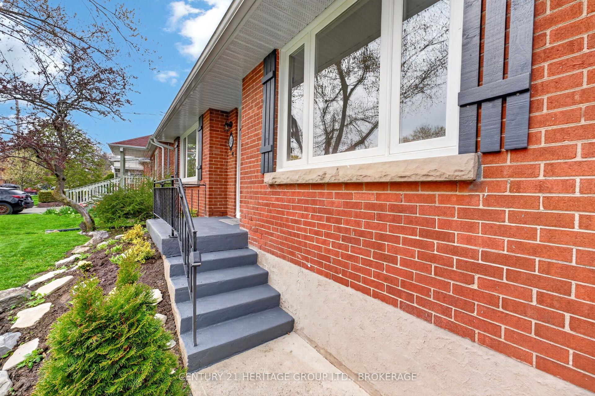 439 College Street, Kingston — Detached for sale, photo 1