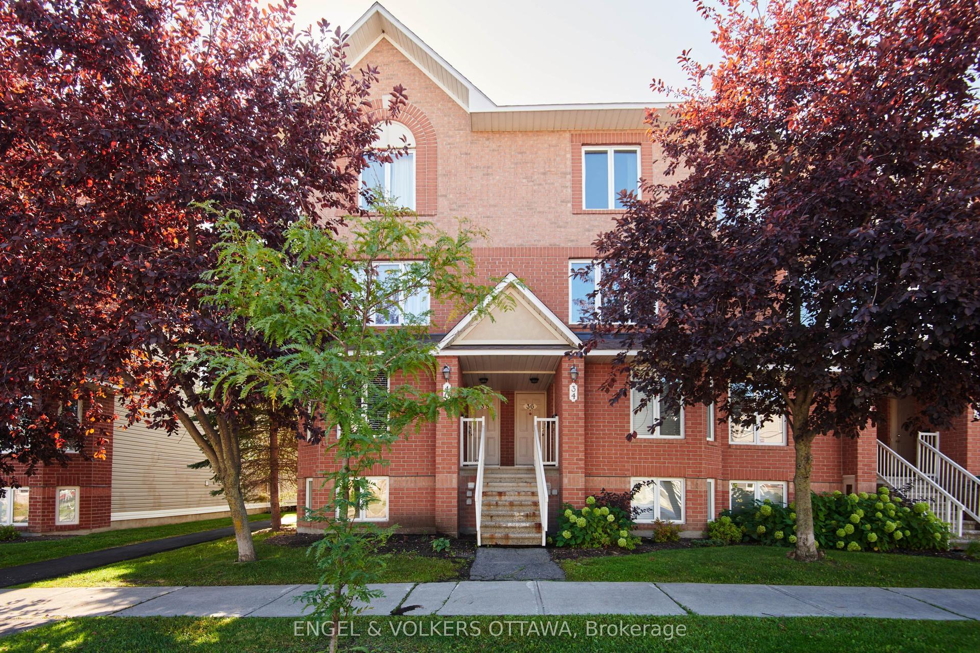 38 Lakepointe Drive, Orleans - Cumberland and Area — Condo Town for lease, photo 1