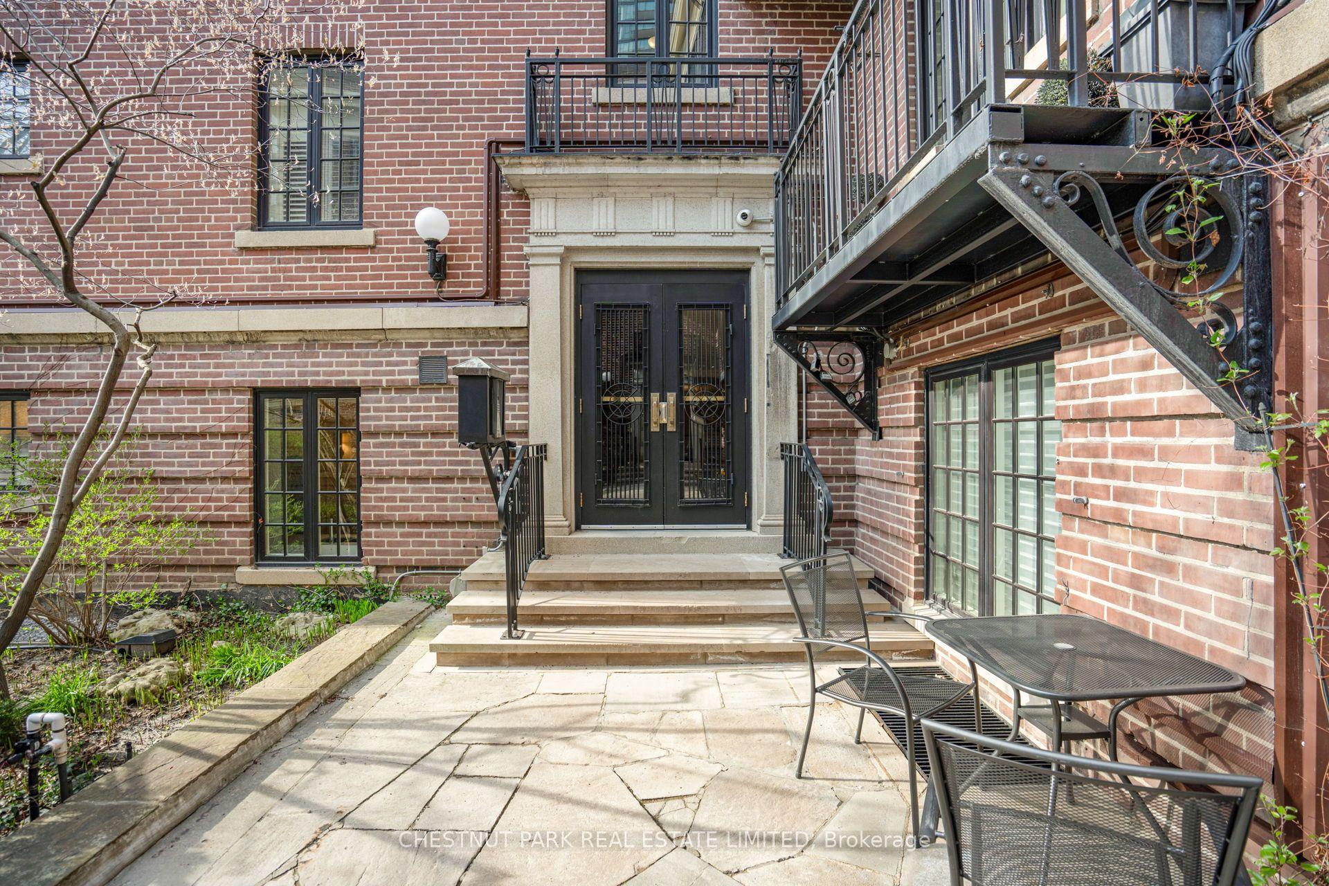 150 St Clair Avenue W 106 #106 — photo 1