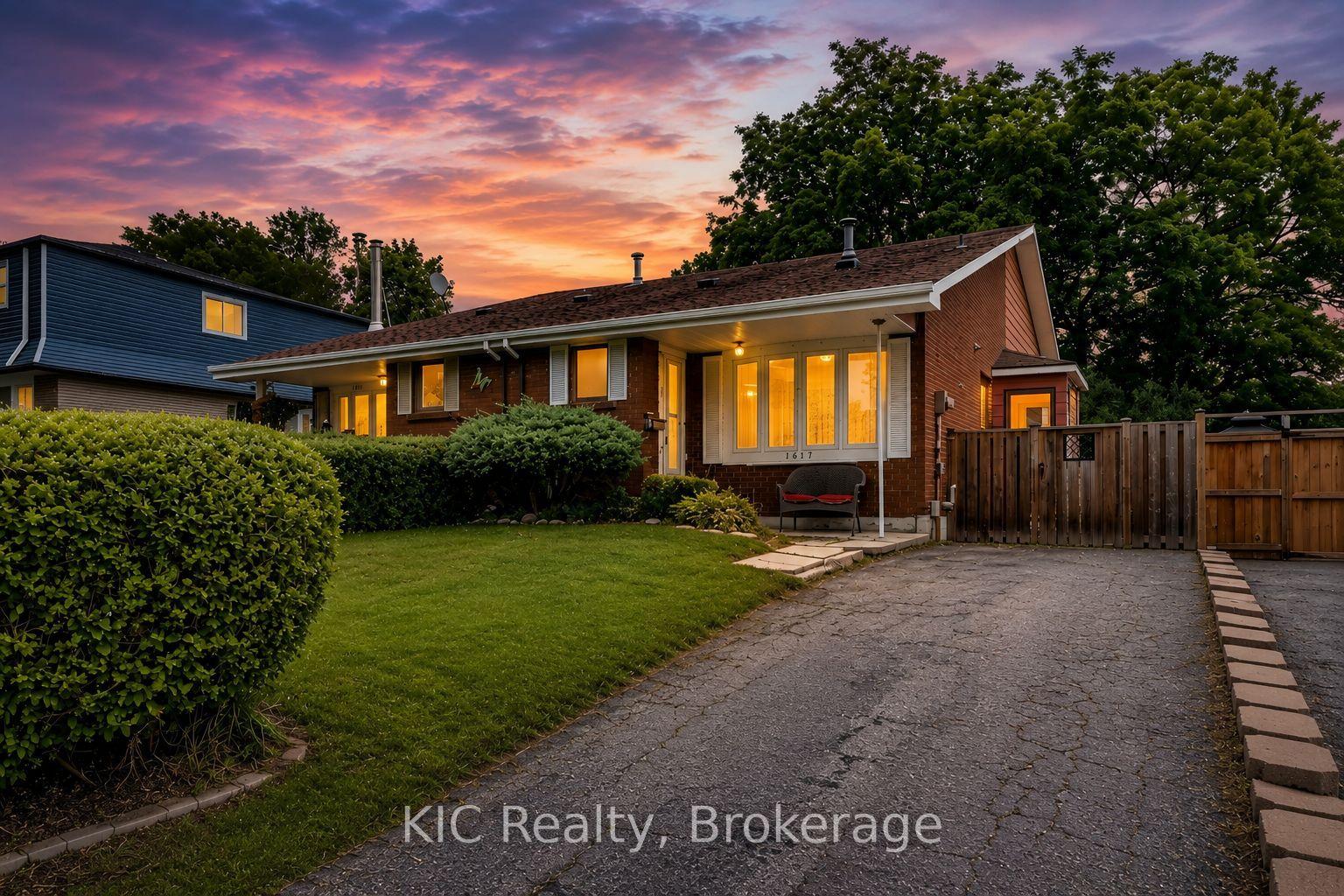 1151 Valley Court, Oshawa — Semi-Detached for sale, photo 1