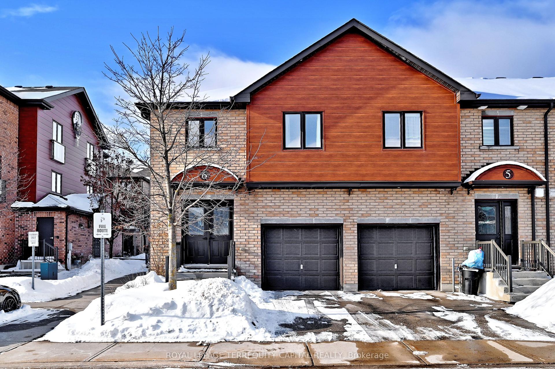 31 Madelaine Drive 6 #6, Barrie — Condo Town for lease, photo 1
