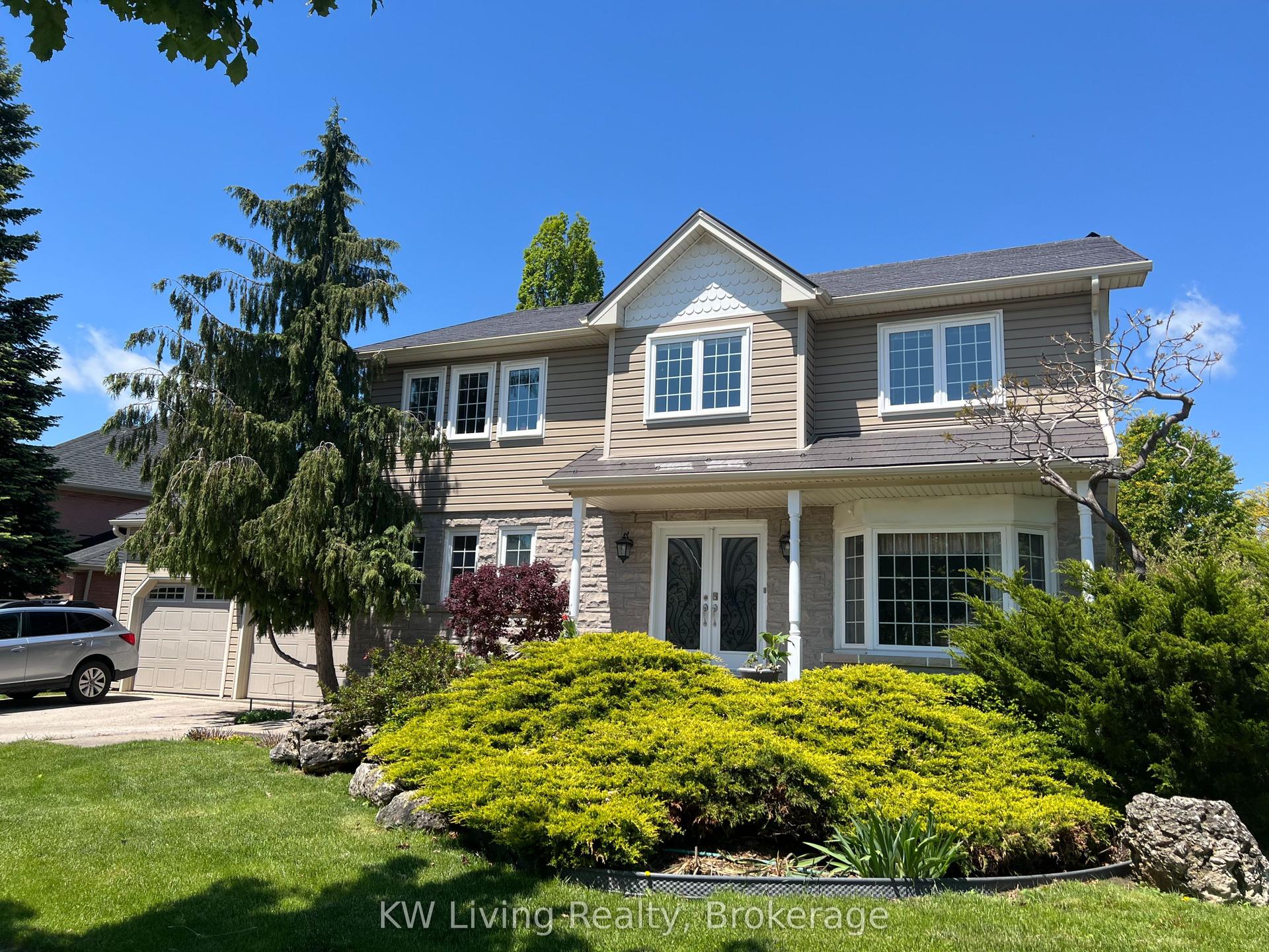 2055 Hadfield Court — photo 1
