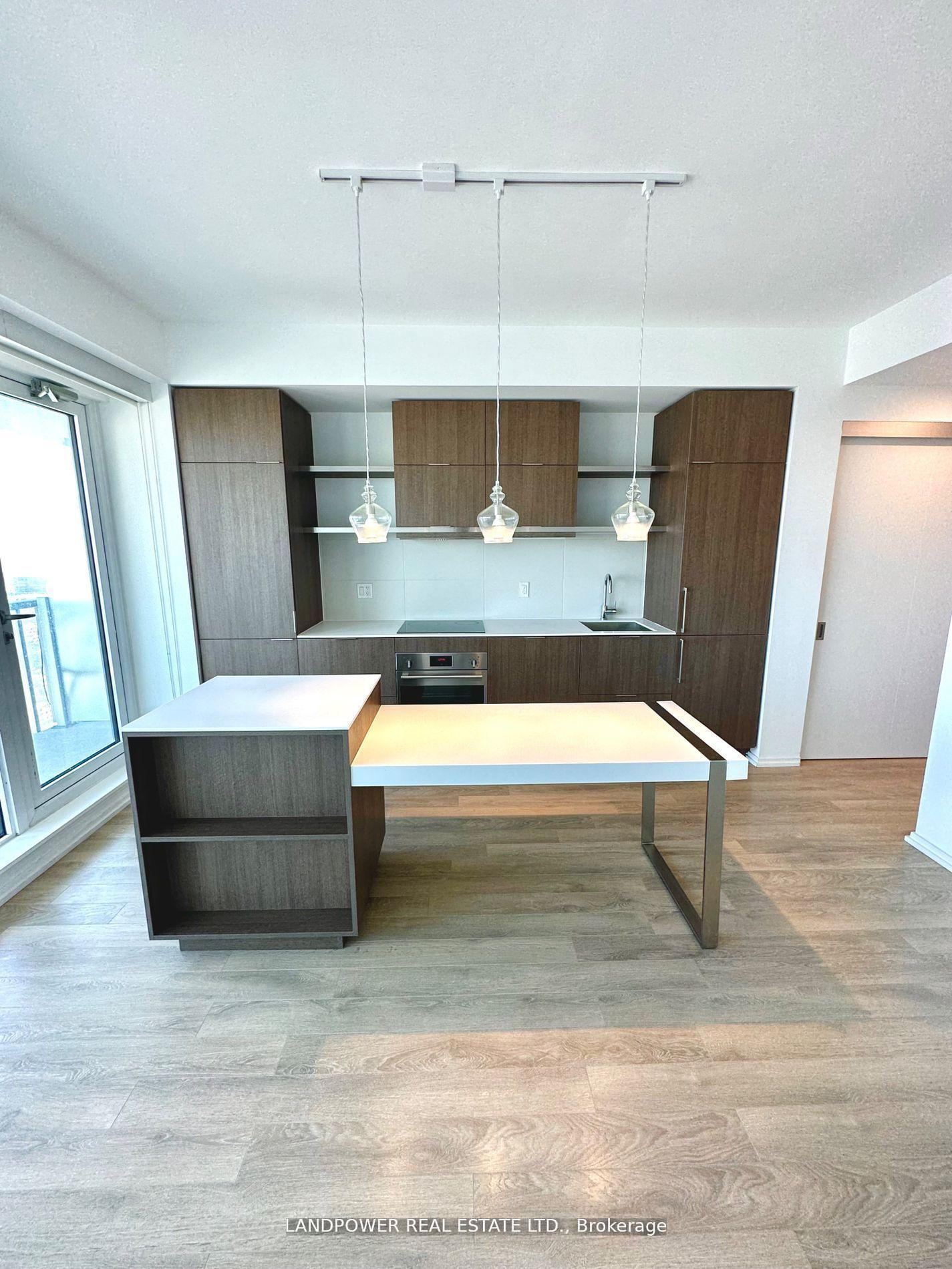197 Yonge Street 3303 #3303 — photo 1
