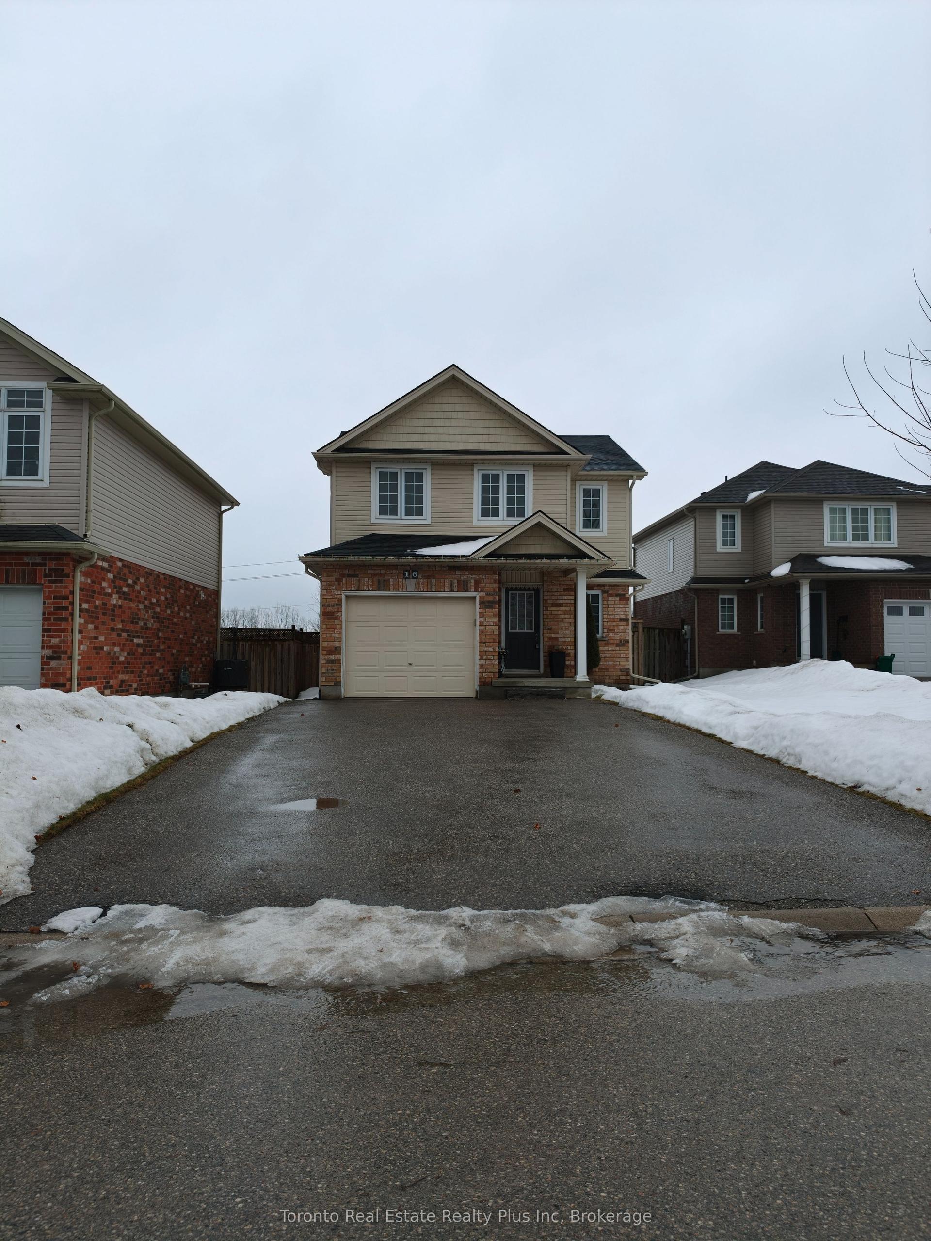 16 Talon Drive — photo 1