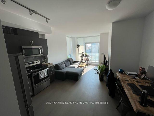 1486 Bathurst Street 903 #903 — photo 1