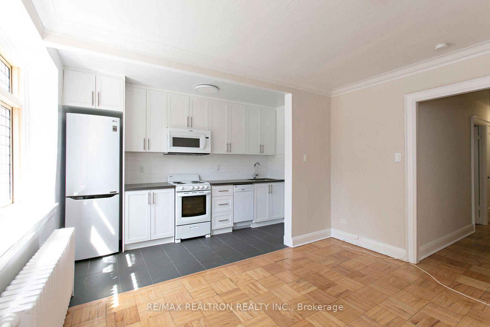396 Avenue Road 320 #320 — photo 1