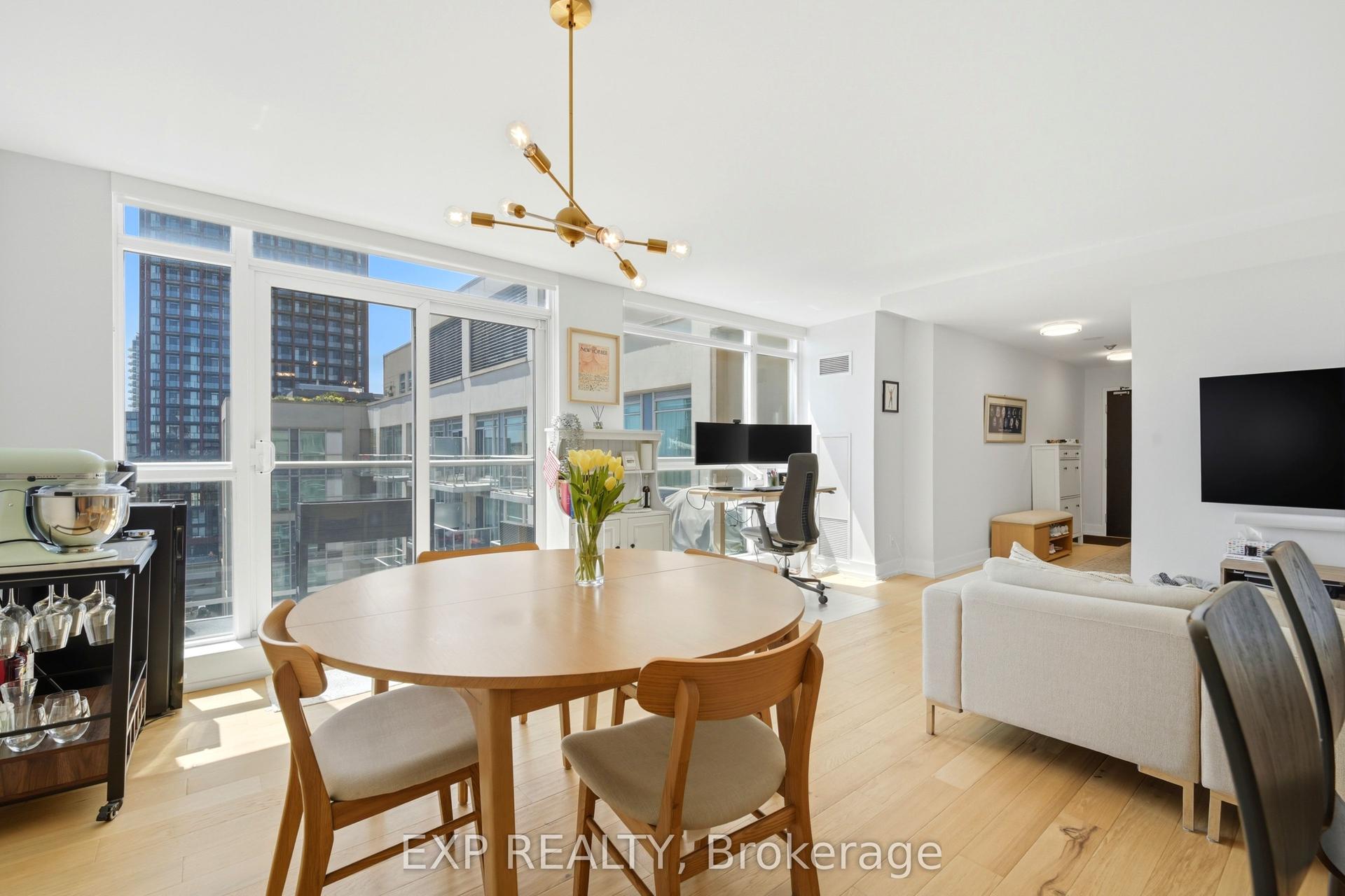 230 King Street E PH20 #PH20 — photo 1