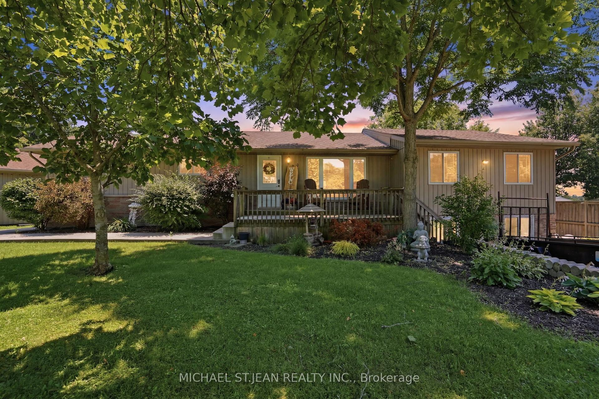 25 Saveryn Road, Hamilton — Detached for sale, photo 1