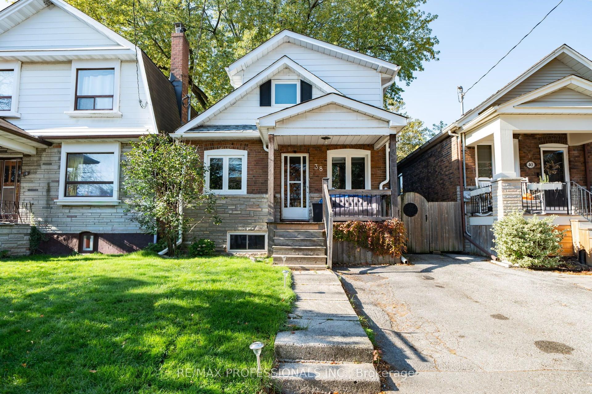 38 Wheatfield Road BSMT #BSMT, Toronto — Detached for lease, photo 1