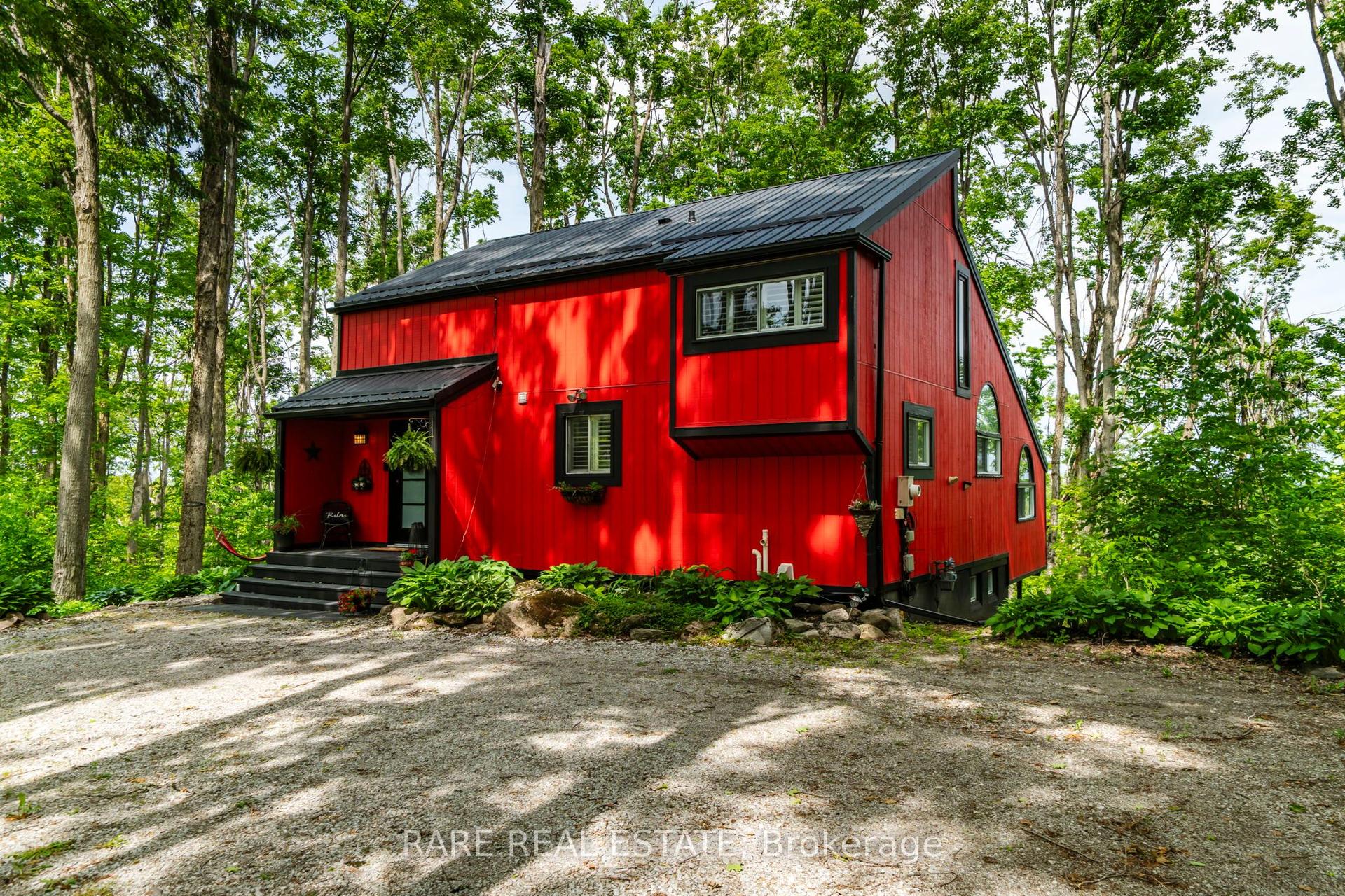 82 Huronwoods Drive — photo 1