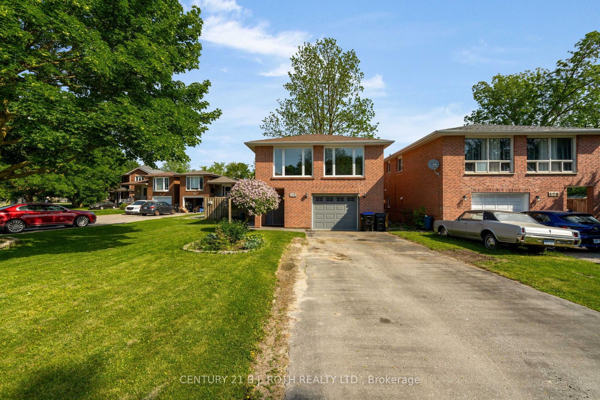 138 Tupper Street W — photo 1