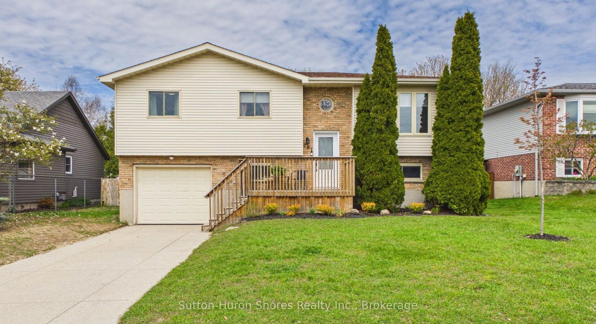 781 Bradford Street — photo 1