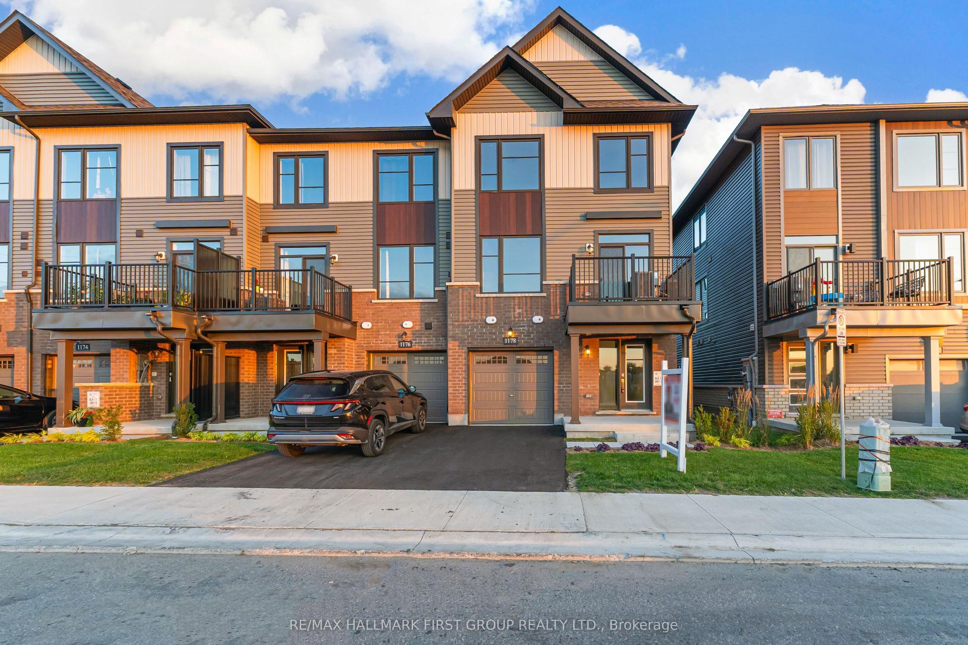 1178 Greentree Path, Oshawa — Townhouse for sale, photo 1