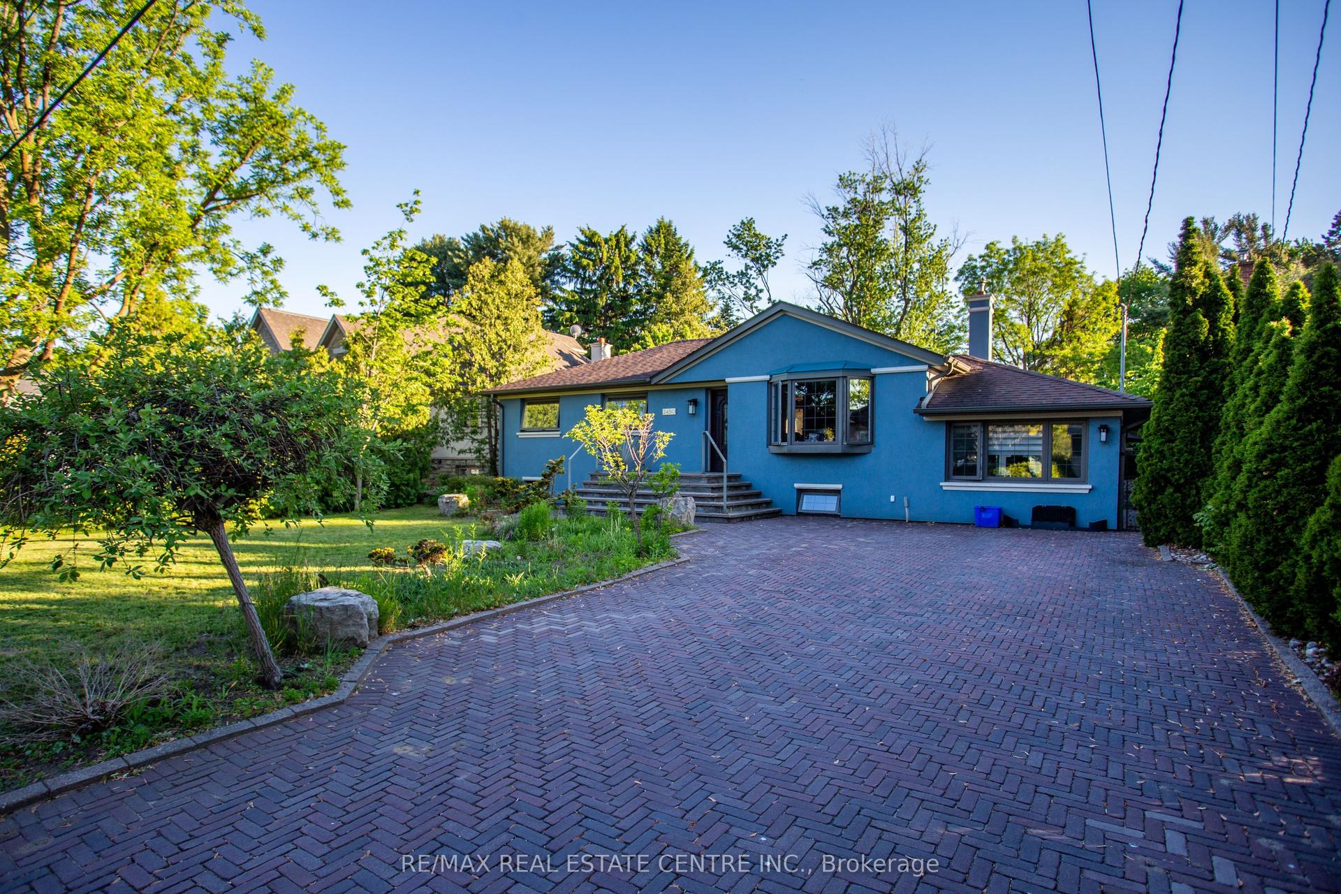 2450 Edenhurst Drive — photo 1
