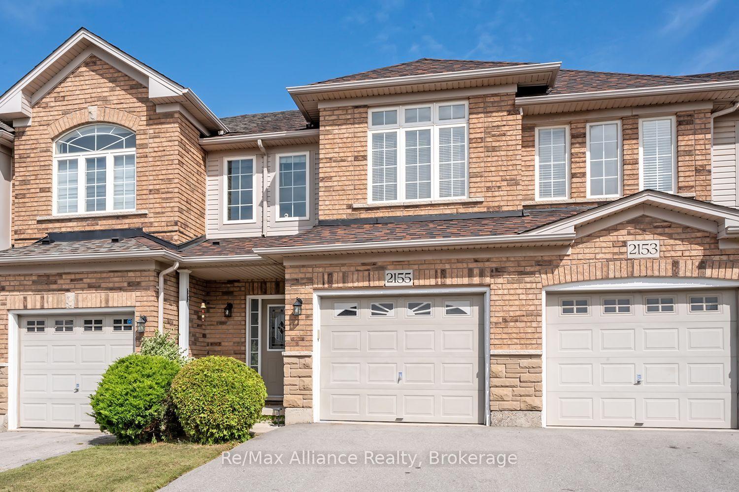 2155 Redstone Crescent, Oakville — Townhouse for sale, photo 1