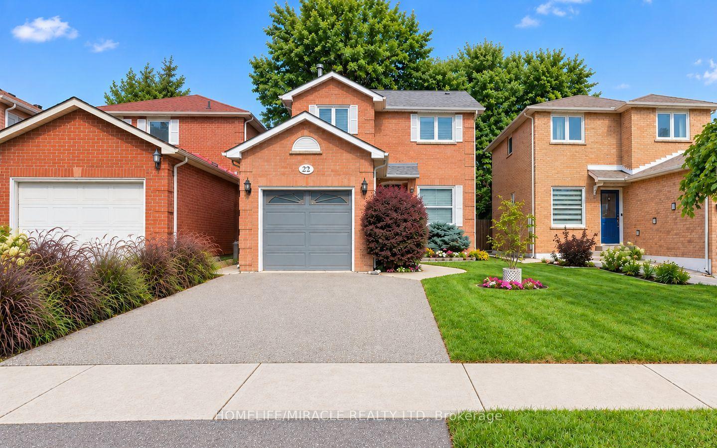 22 Murdock Drive, Brampton — Detached for sale, photo 1