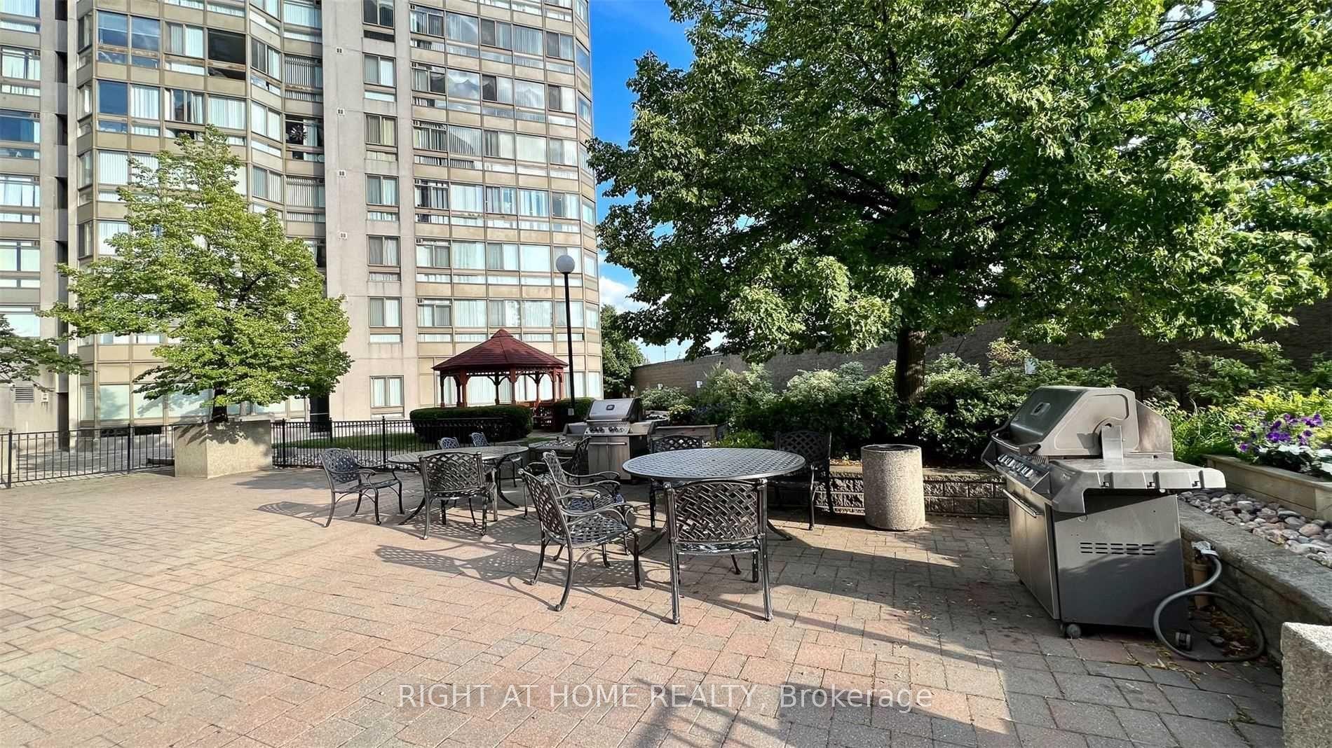 3233 Eglinton Avenue E 1406 #1406, Toronto — Condo for lease, photo 1