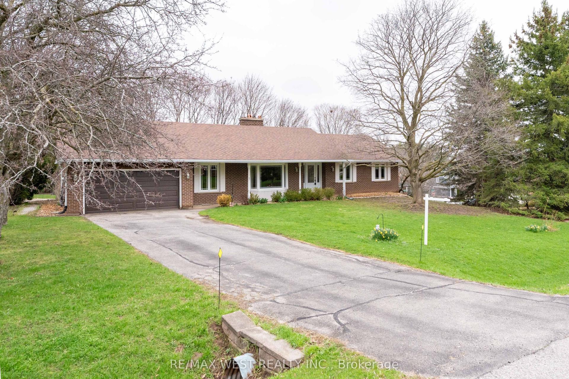 3 Field Crest Road — photo 1