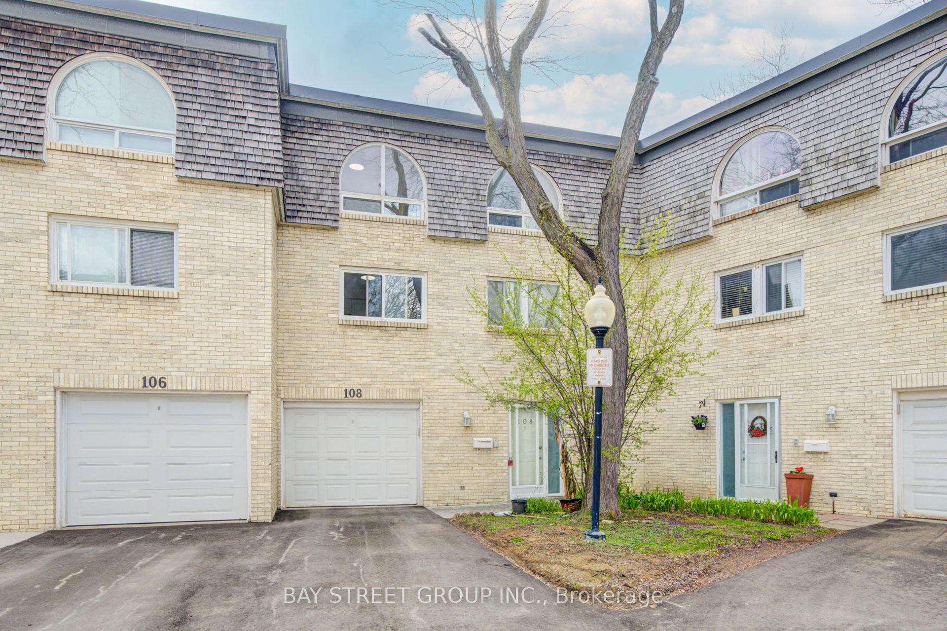 108 COURVILLE COACHWAY N/A — photo 1