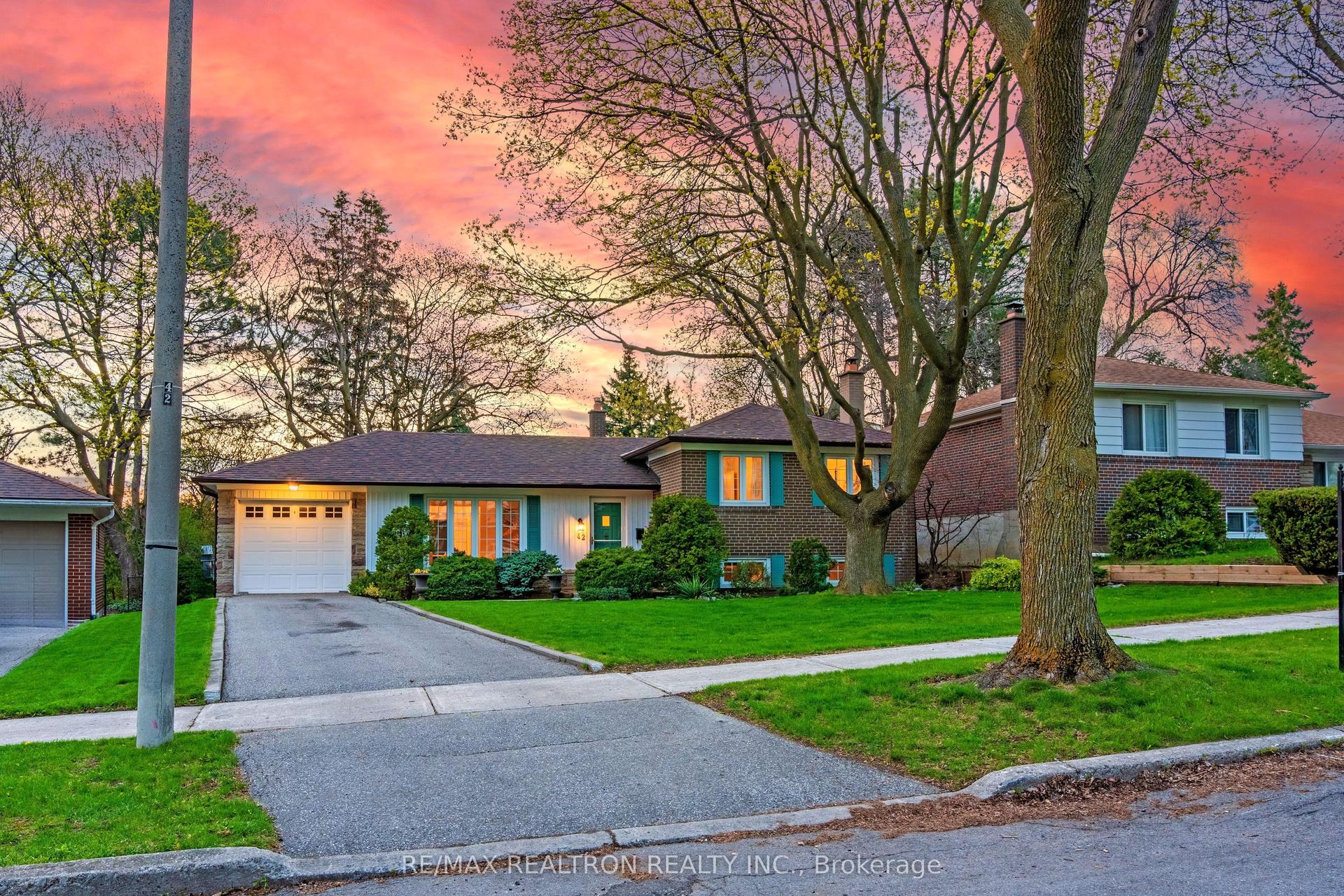 42 Resolution Crescent — photo 1