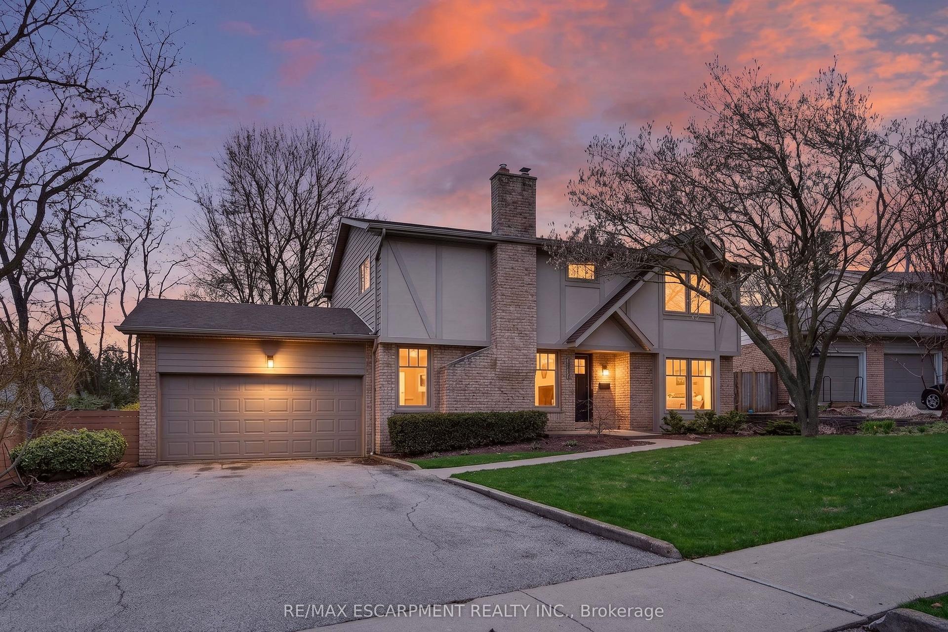 1878 Heather Hills Drive — photo 1