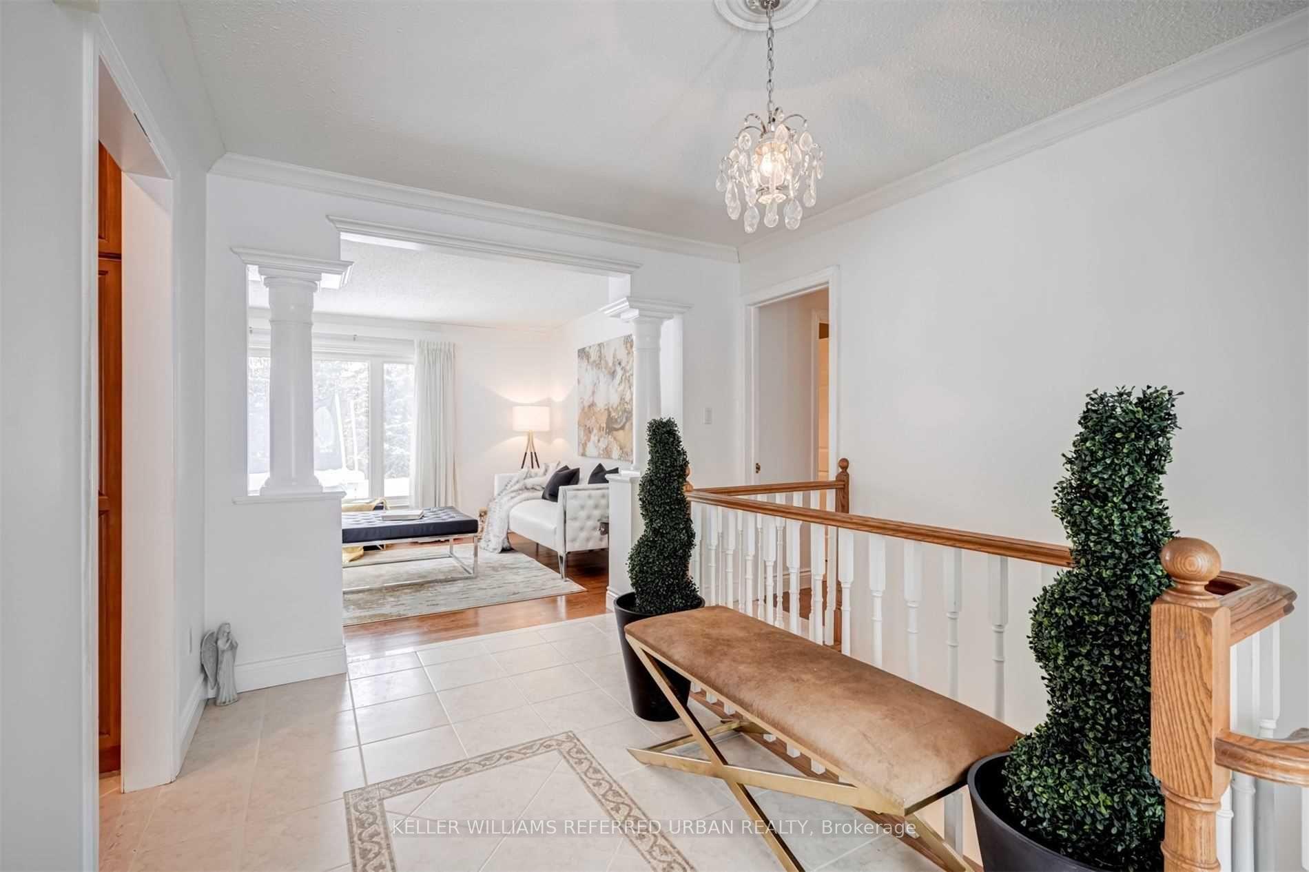 135 Jennifer Crescent — photo 1