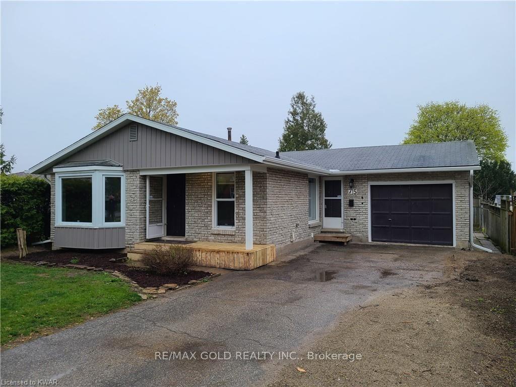 75 Pepperwood Crescent — photo 1