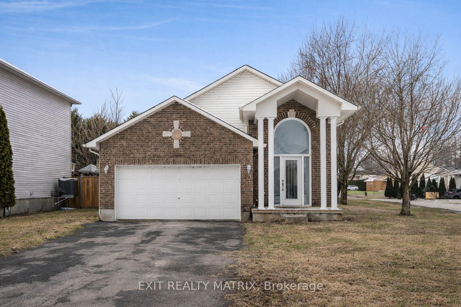 403 CENTENAIRE Street — photo 1