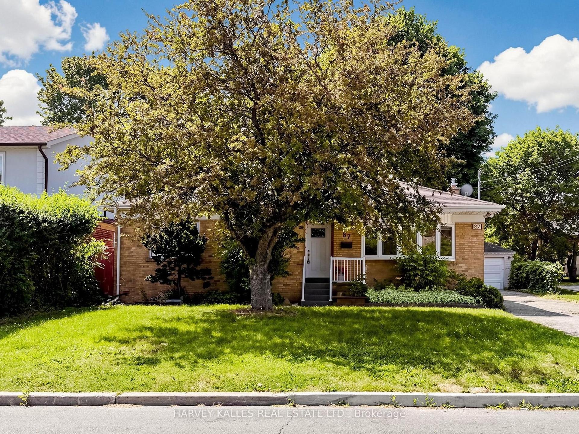 87 Combe Avenue, Toronto — Detached for sale, photo 1