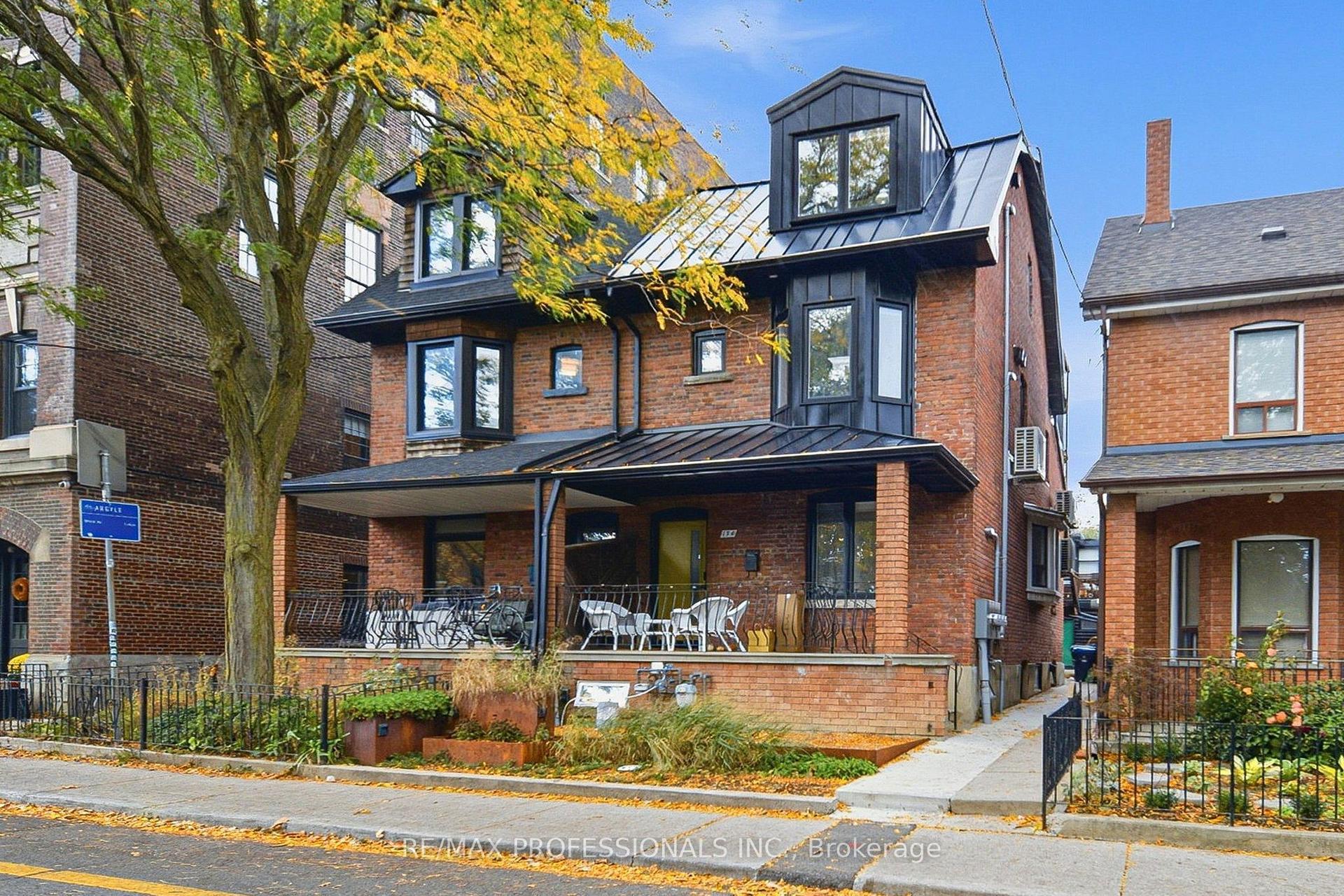 134 Argyle Street 2nd Flr #2nd Flr, Toronto — Semi-Detached for lease, photo 1