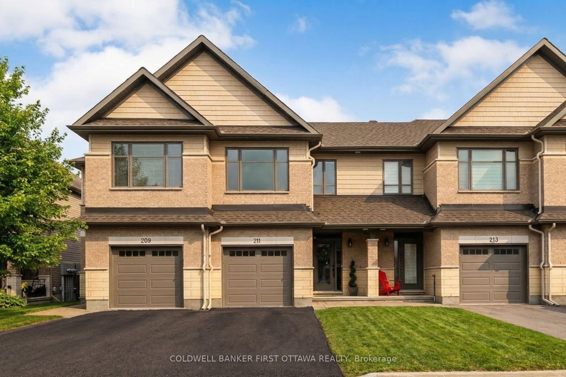 211 PURCHASE Crescent — photo 1