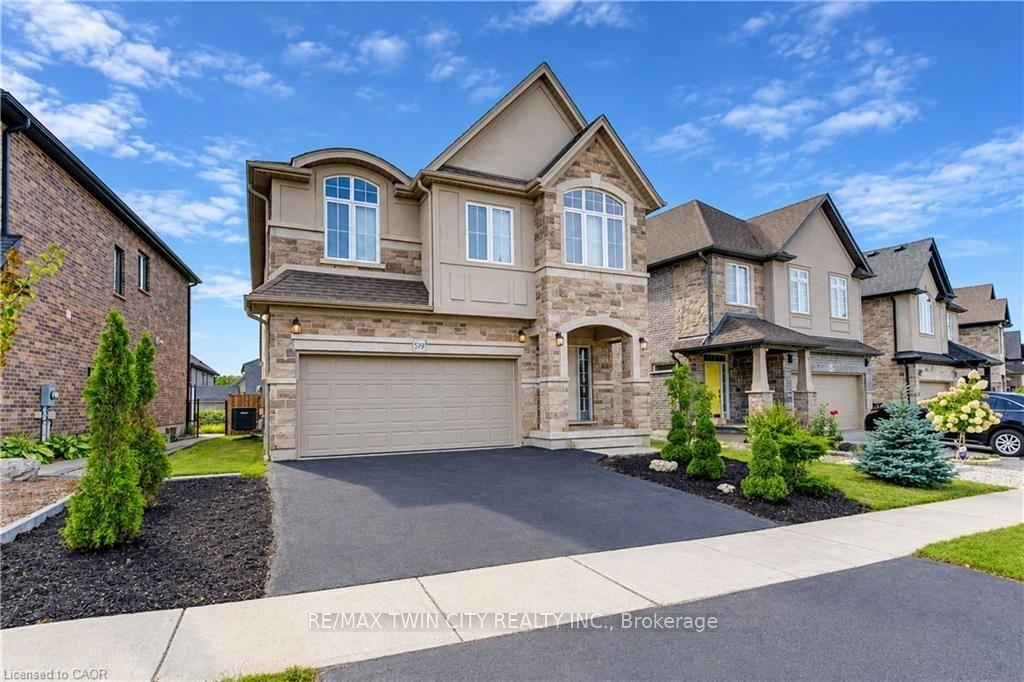 519 Gristmill Street, Waterloo — Detached for sale, photo 1
