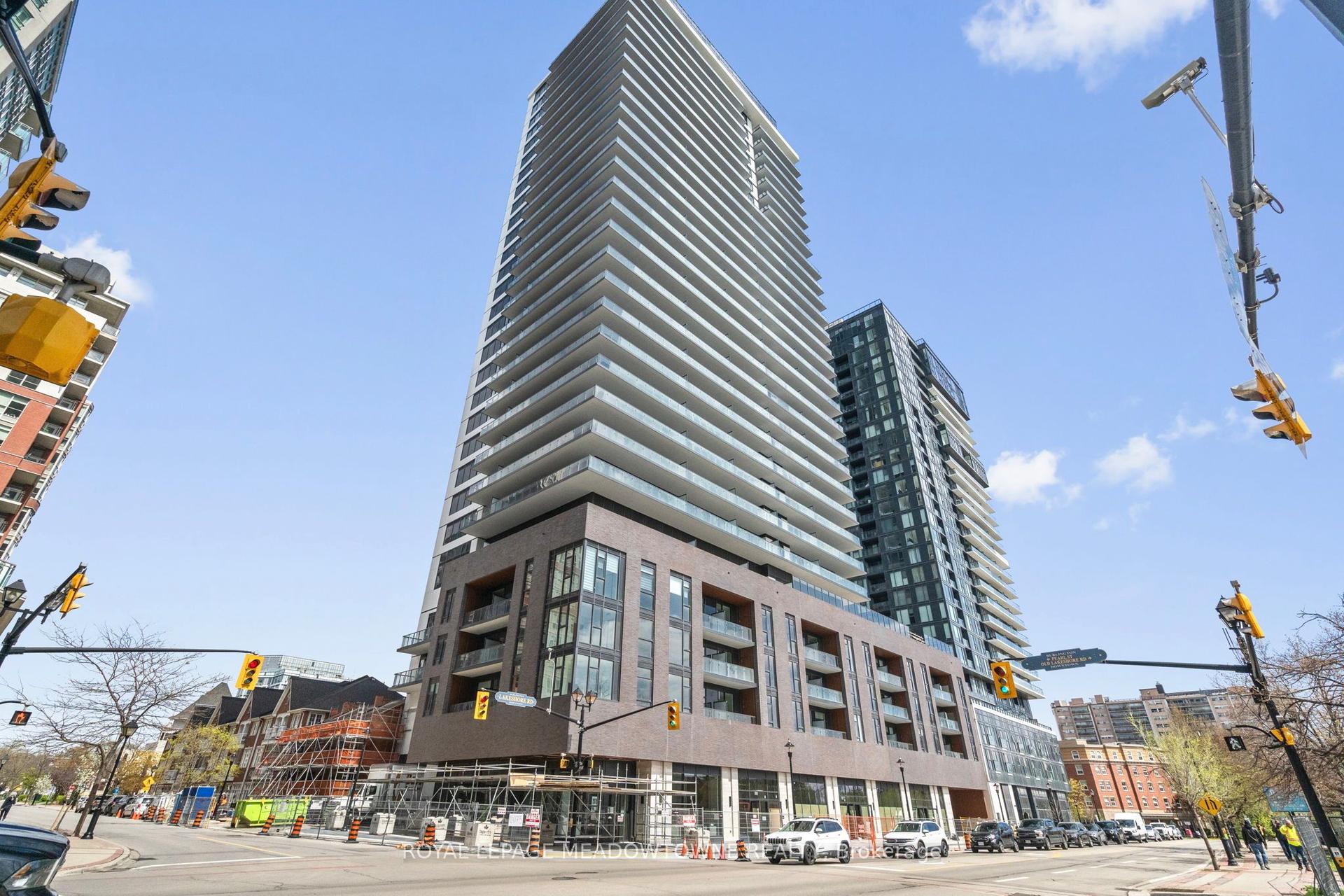 2075 Lakeshore Road 902 #902 — photo 1