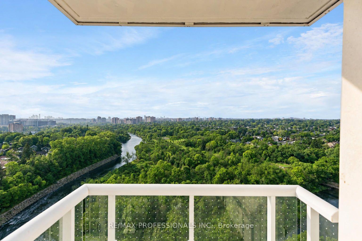 10 Wilby Crescent 1603 #1603, Toronto — Condo for sale, photo 1