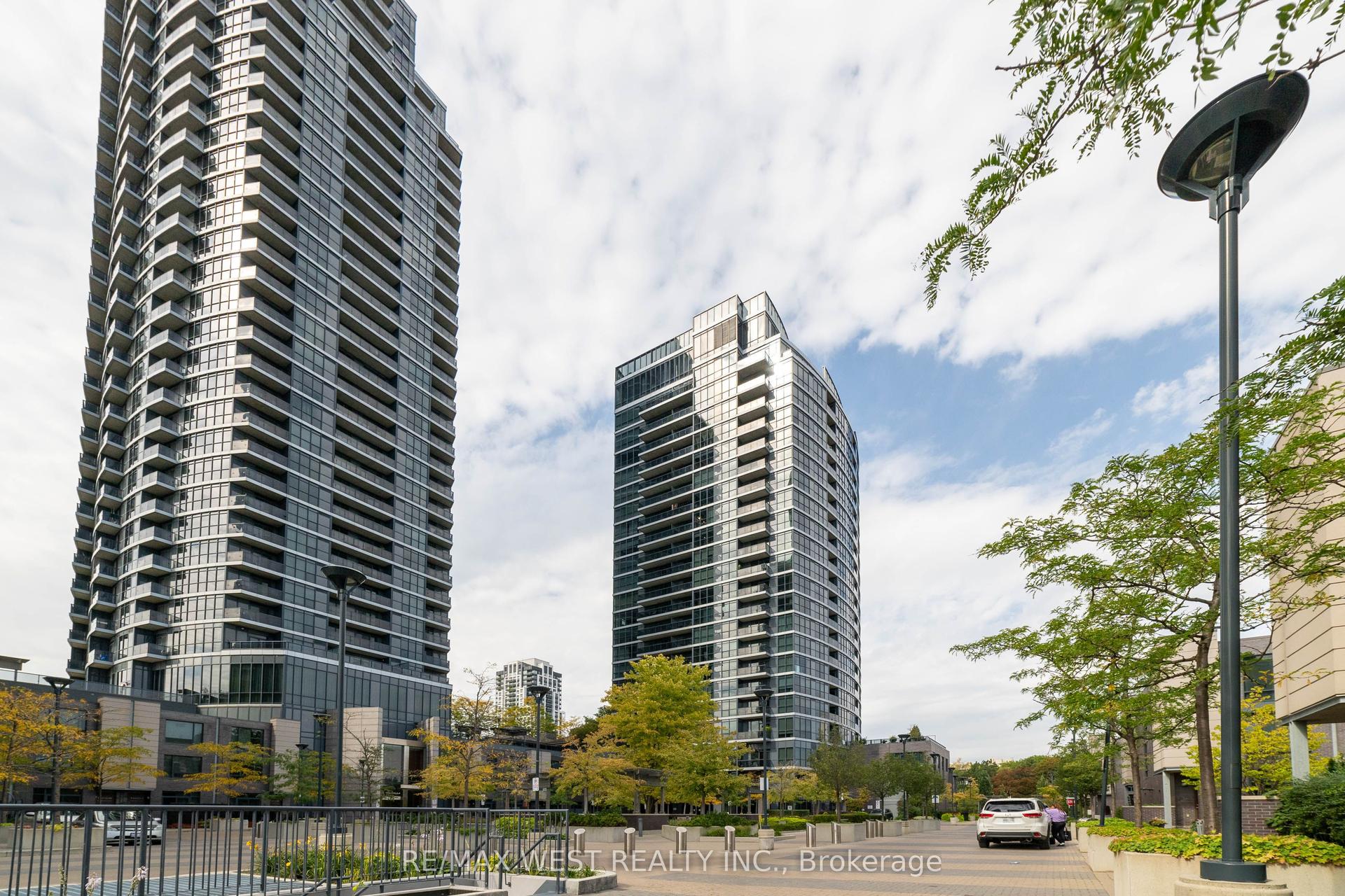1 Valhalla Inn Road 2108 #2108, Toronto — Condo for sale, photo 1