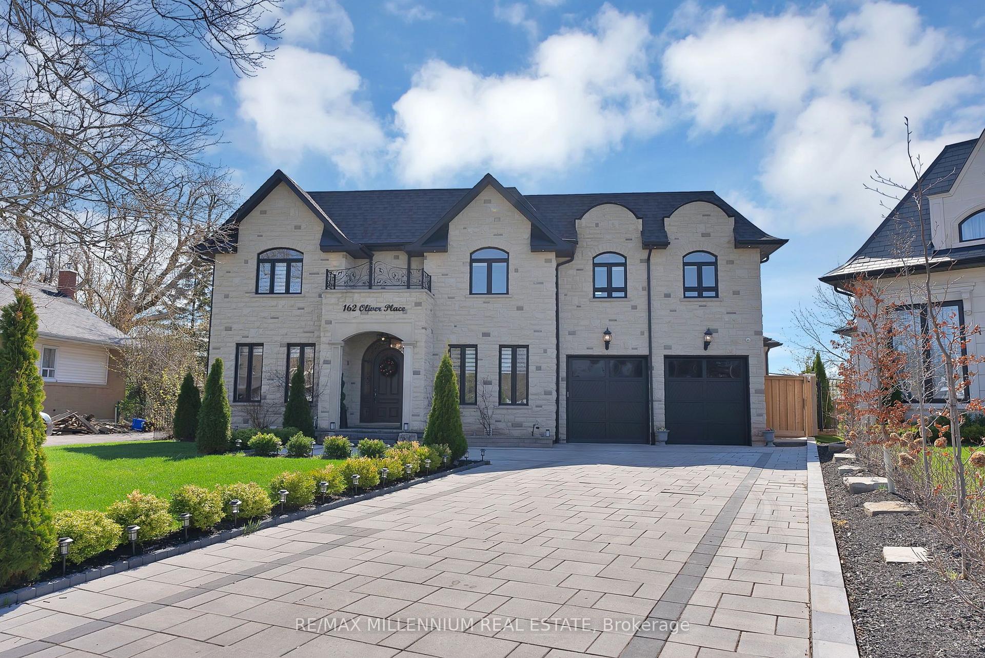 162 Oliver Place — photo 1