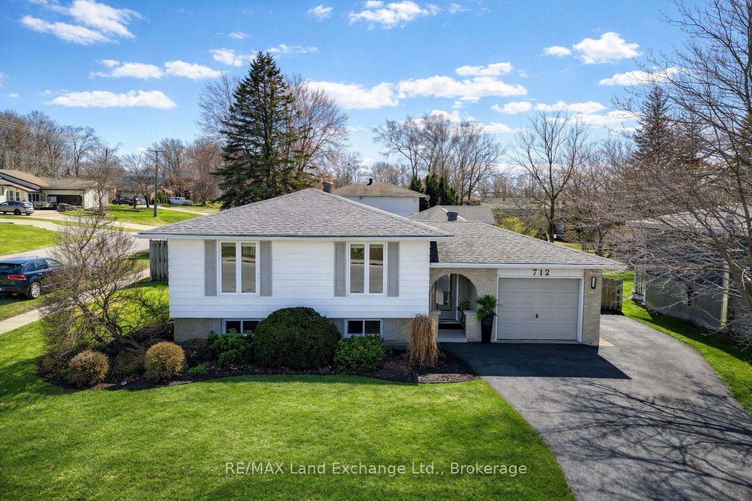 712 Louis Street — photo 1