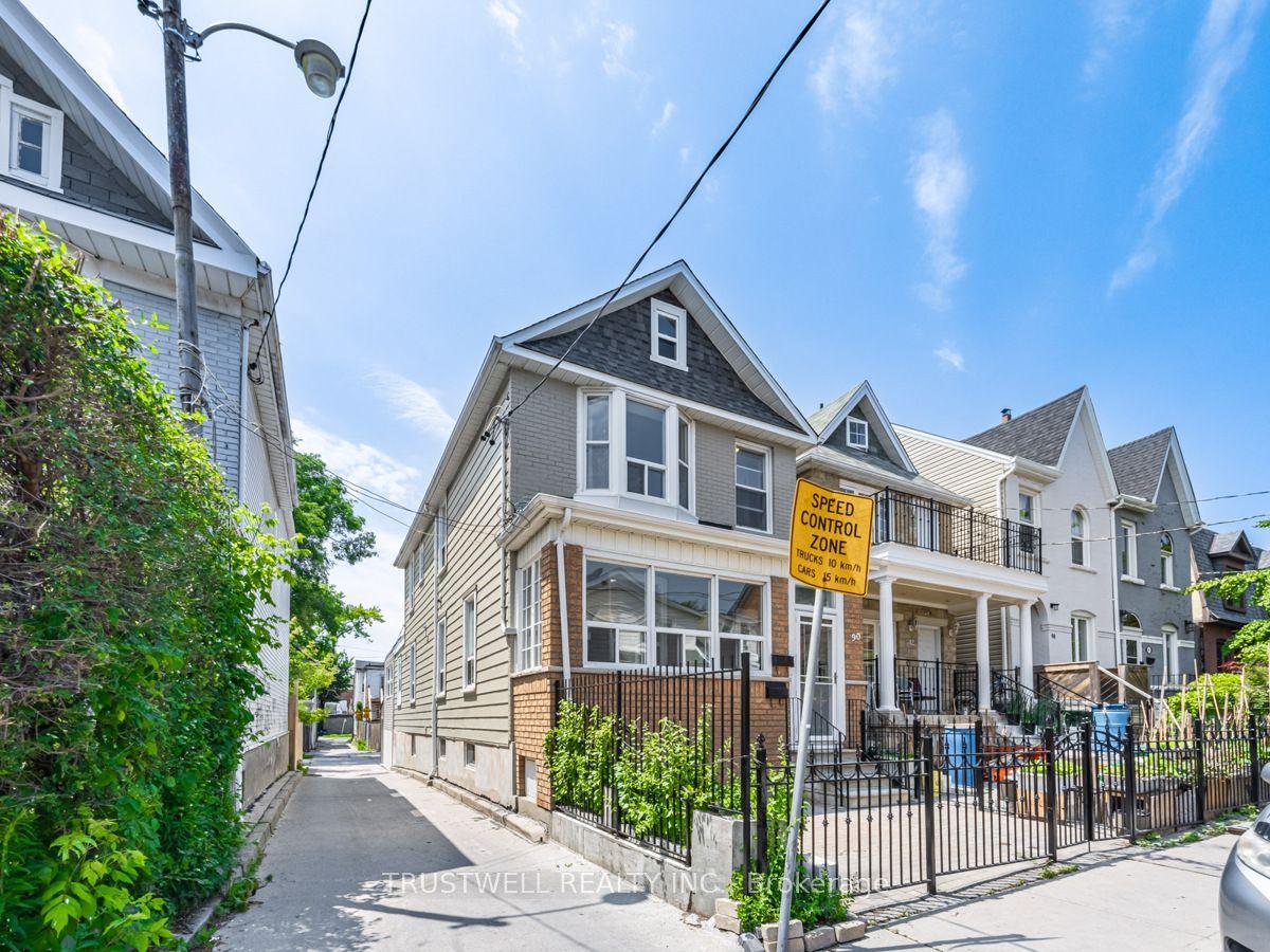 90 Galt Avenue C #C — photo 1