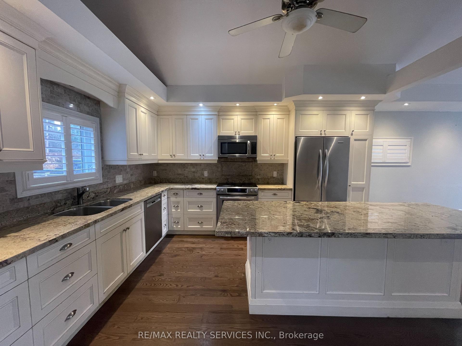109 River Road — photo 1