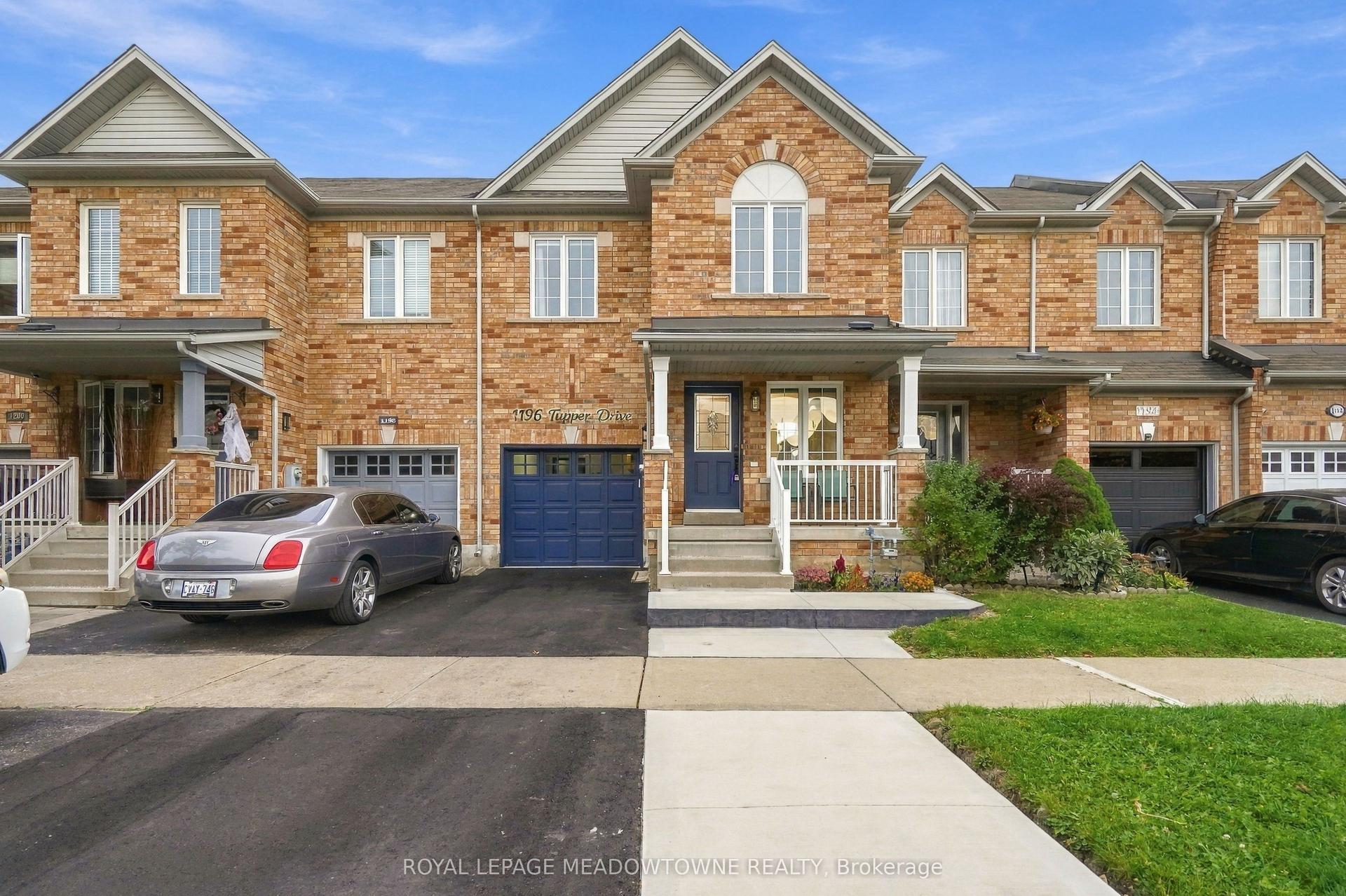 1196 Tupper Drive, Milton — Townhouse for lease, photo 1