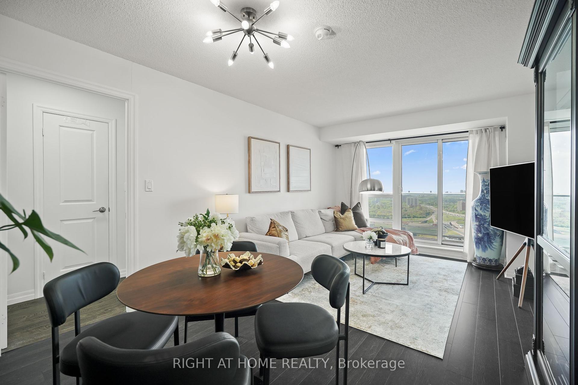 2015 Sheppard Avenue E 3802 #3802 — photo 1
