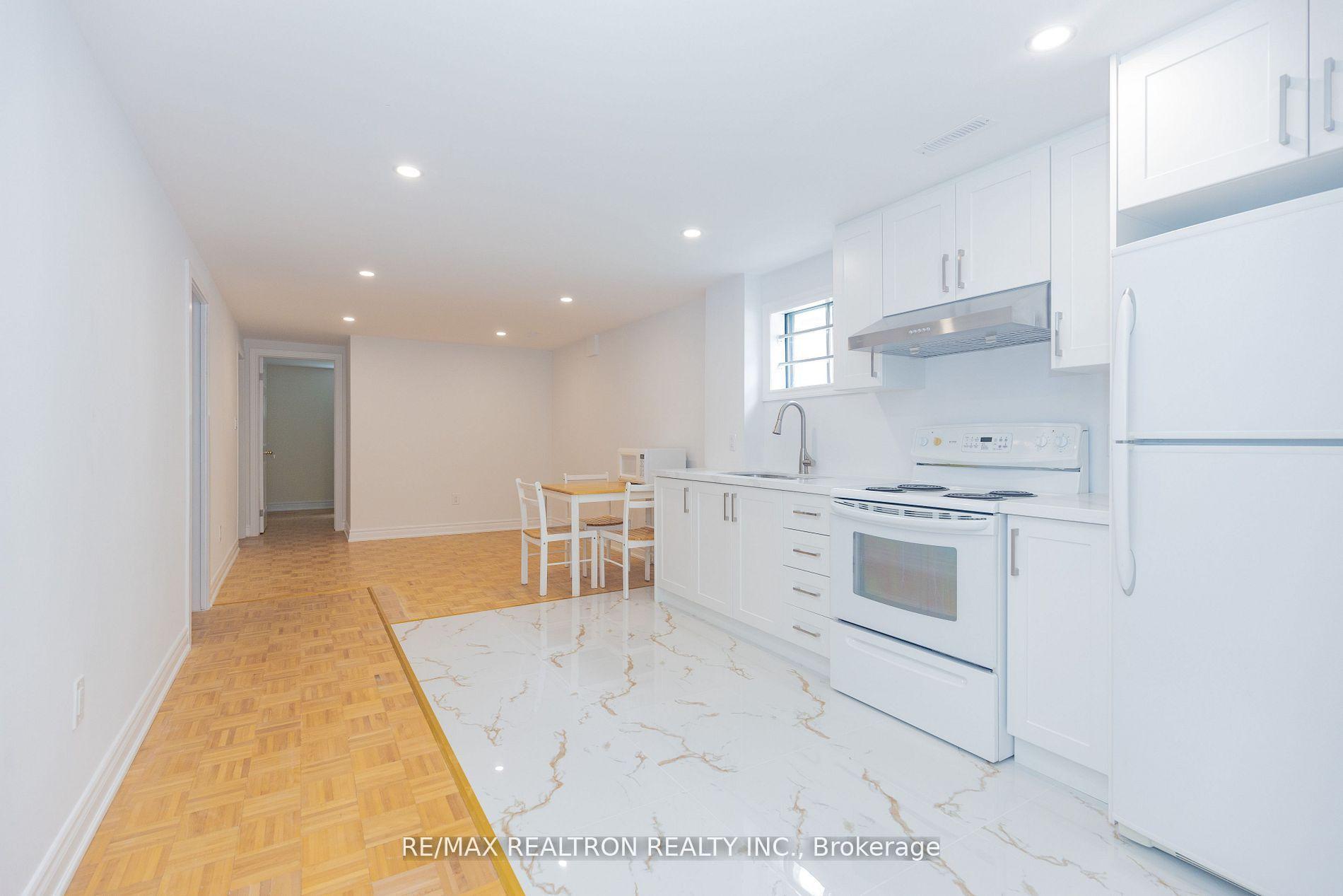 129 Sexton Crescent Lower #Lower — photo 1