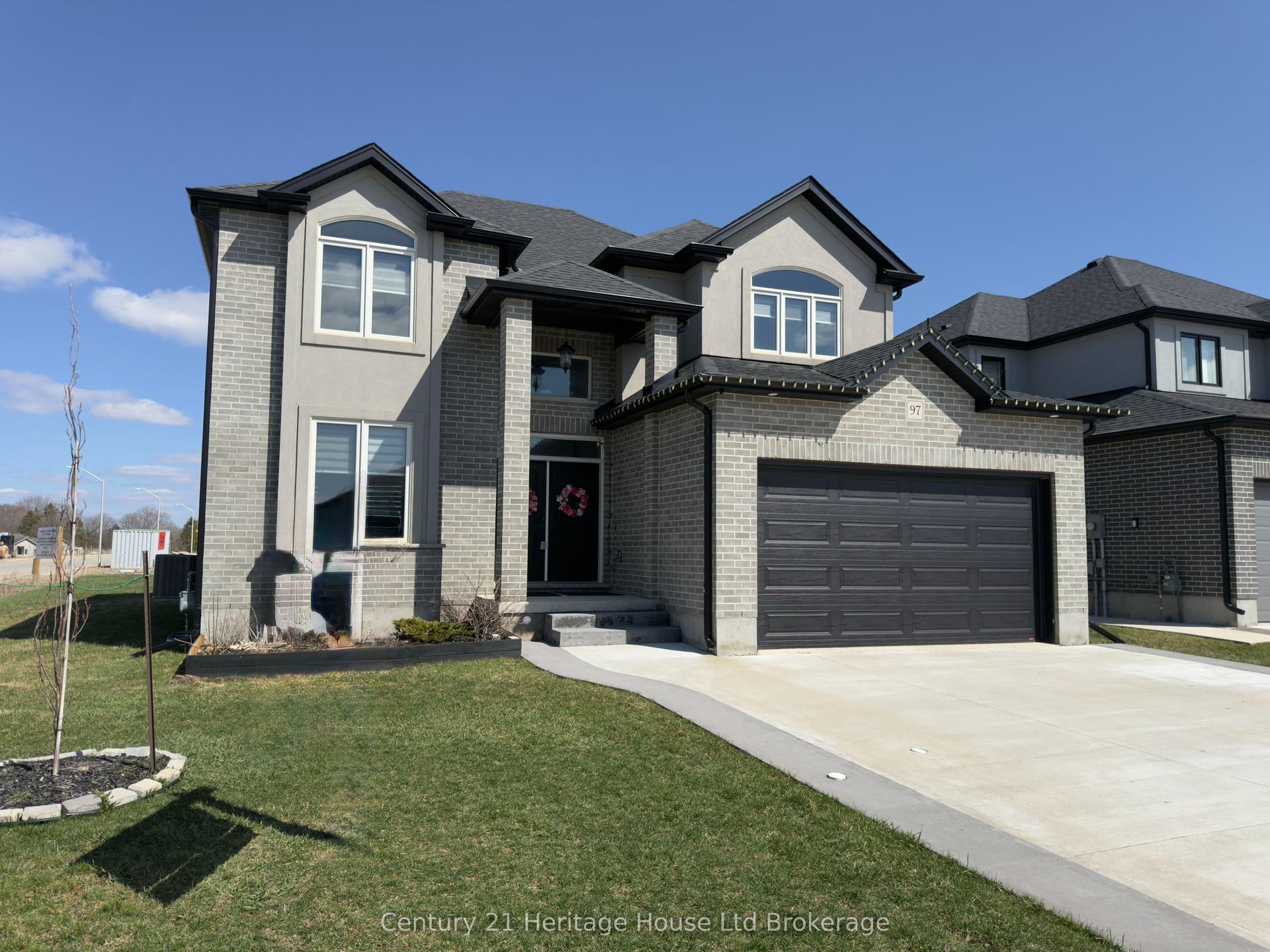 97 Beech Boulevard — photo 1