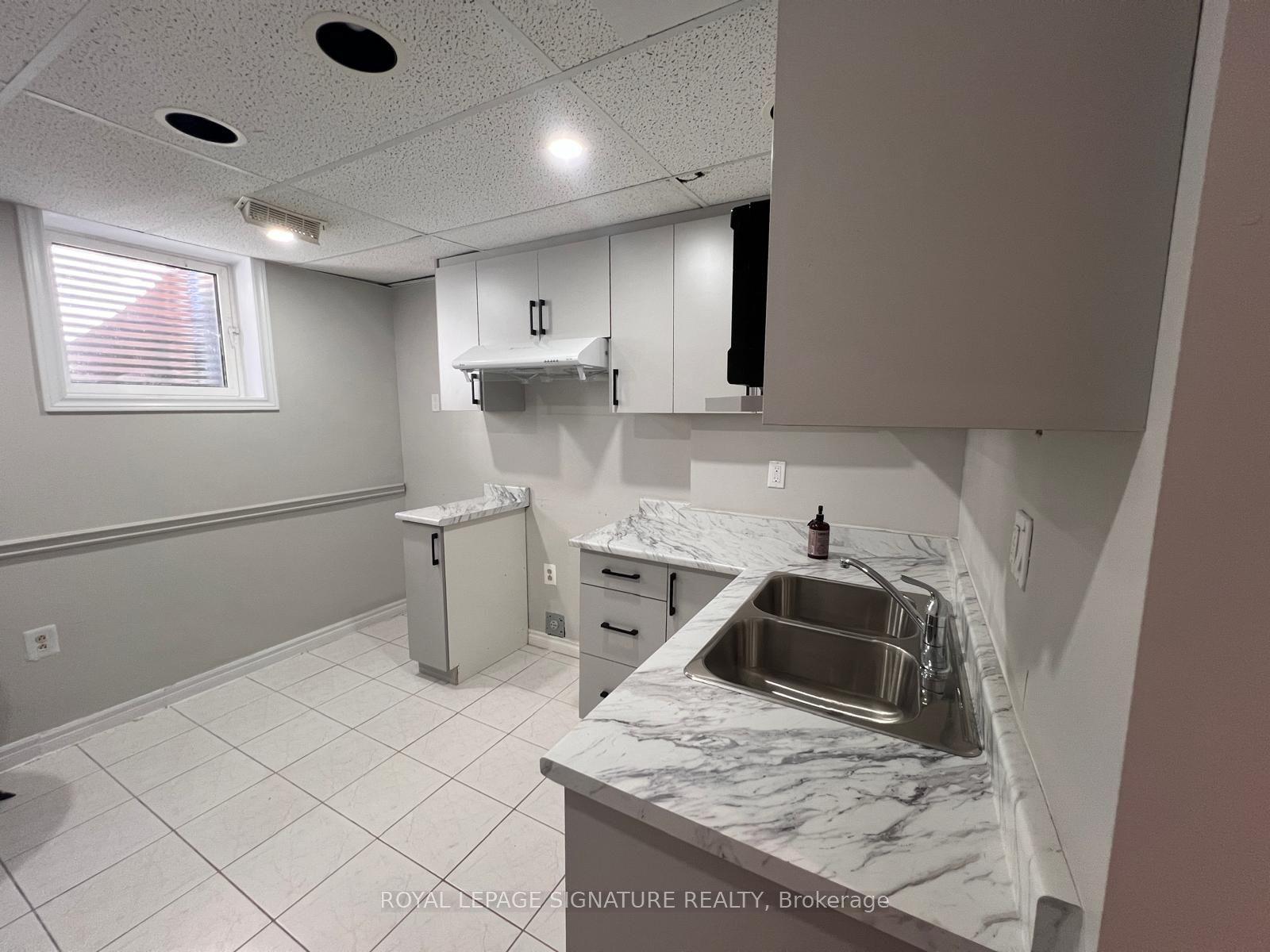 23 Princess Boulevard Bsmt #Bsmt, Grimsby — Detached for lease, photo 1