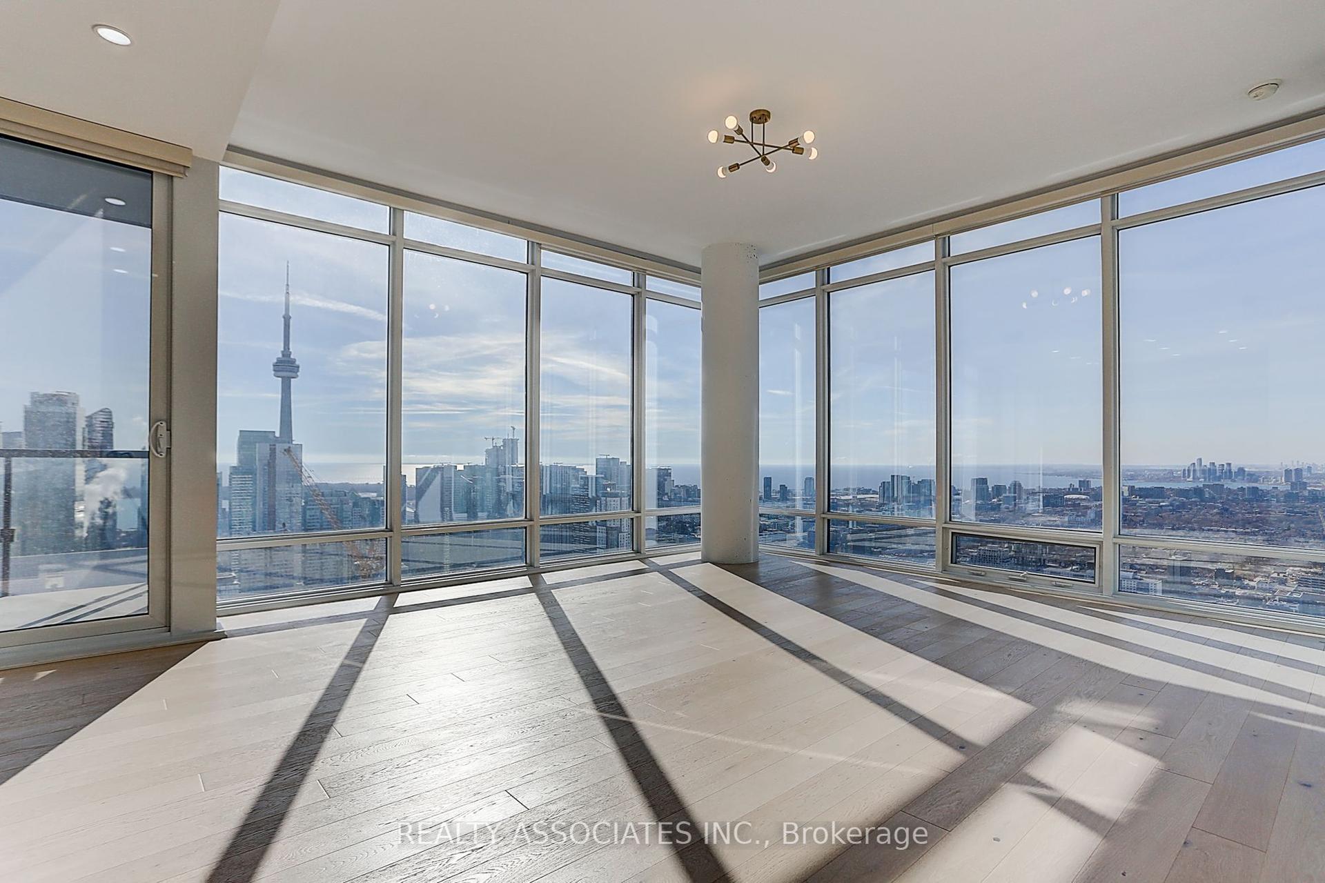 488 University Avenue 4310 #4310, Toronto — Condo for sale, photo 1