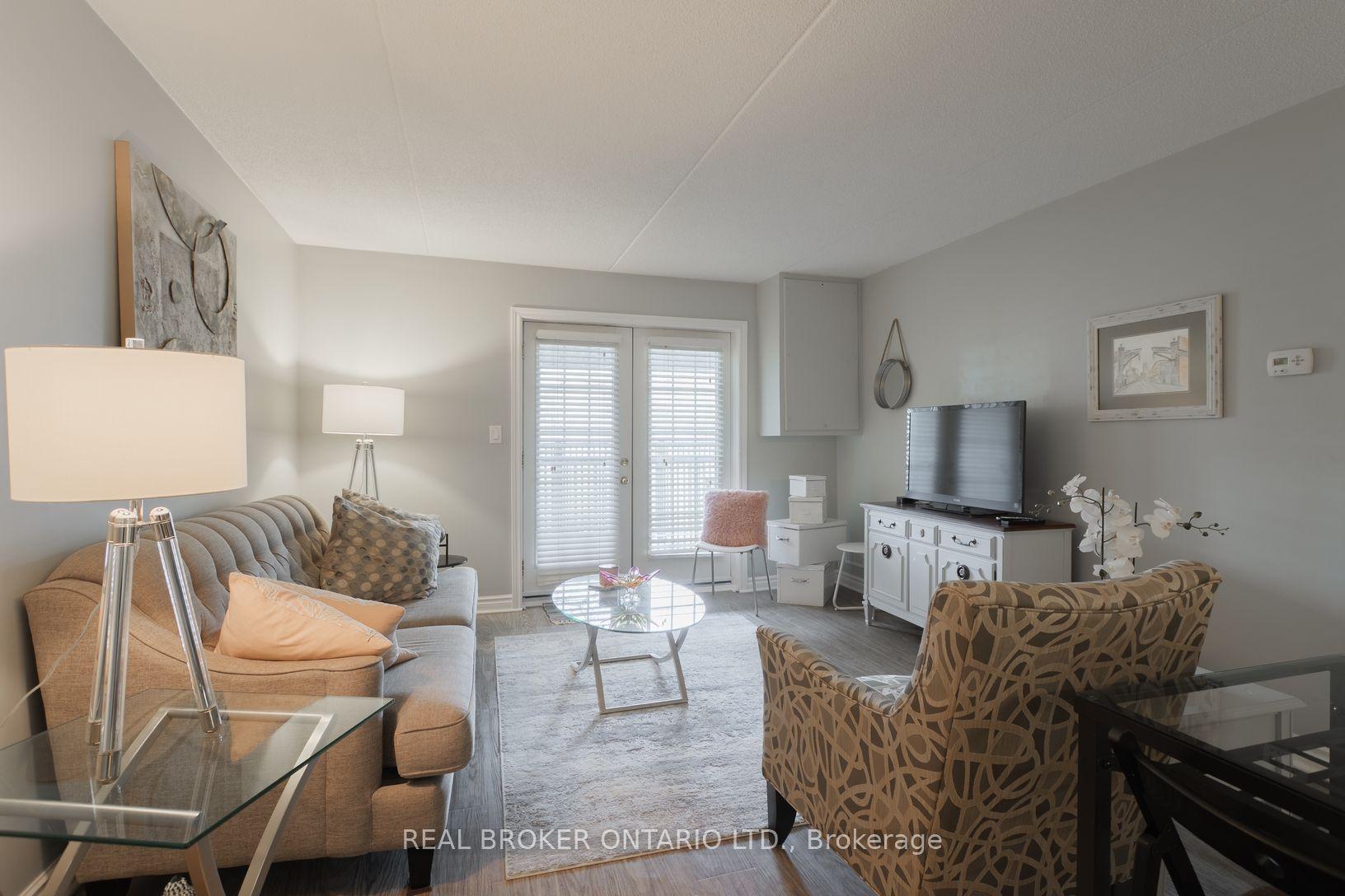 2040 Cleaver Avenue 218 #218 — photo 1