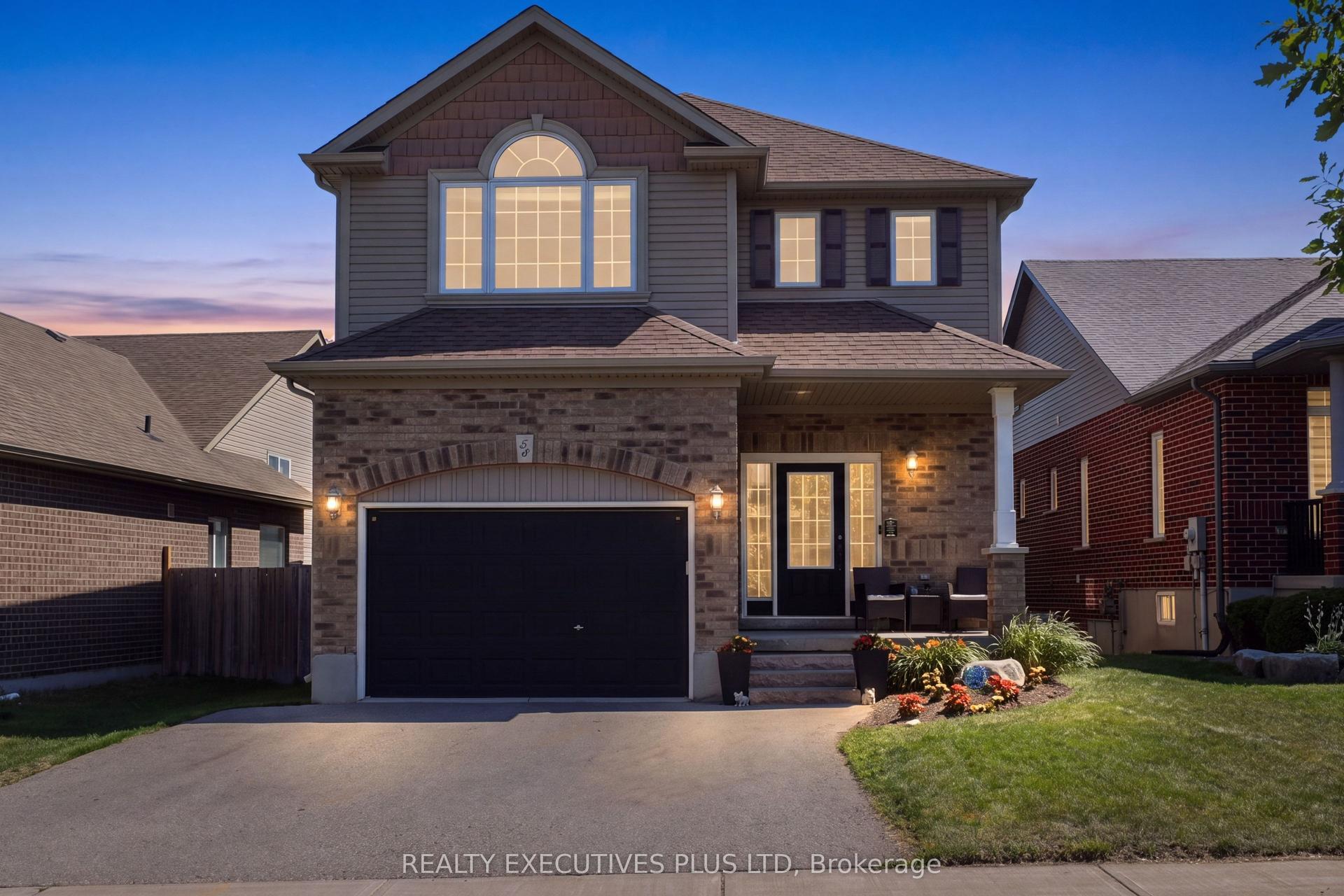 56 Dinnick Crescent, Orangeville — Detached for sale, photo 1