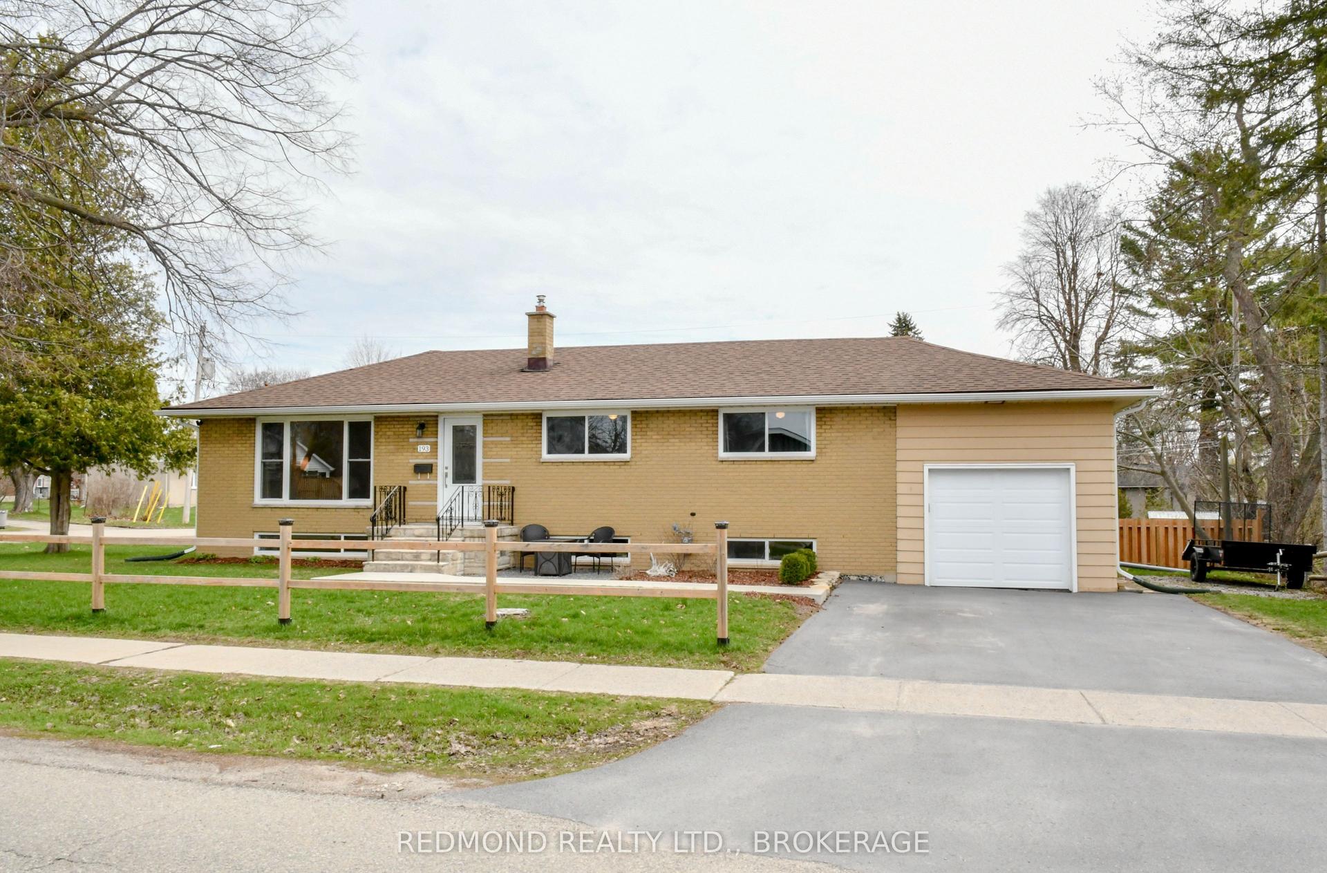 193 Elizabeth Drive — photo 1