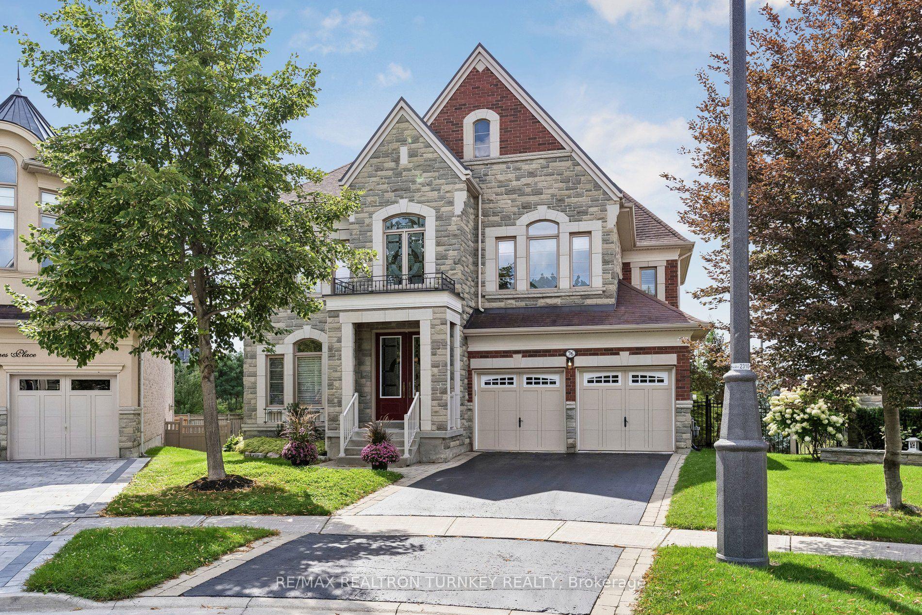 76 Vines Place, Aurora — Detached for sale, photo 1