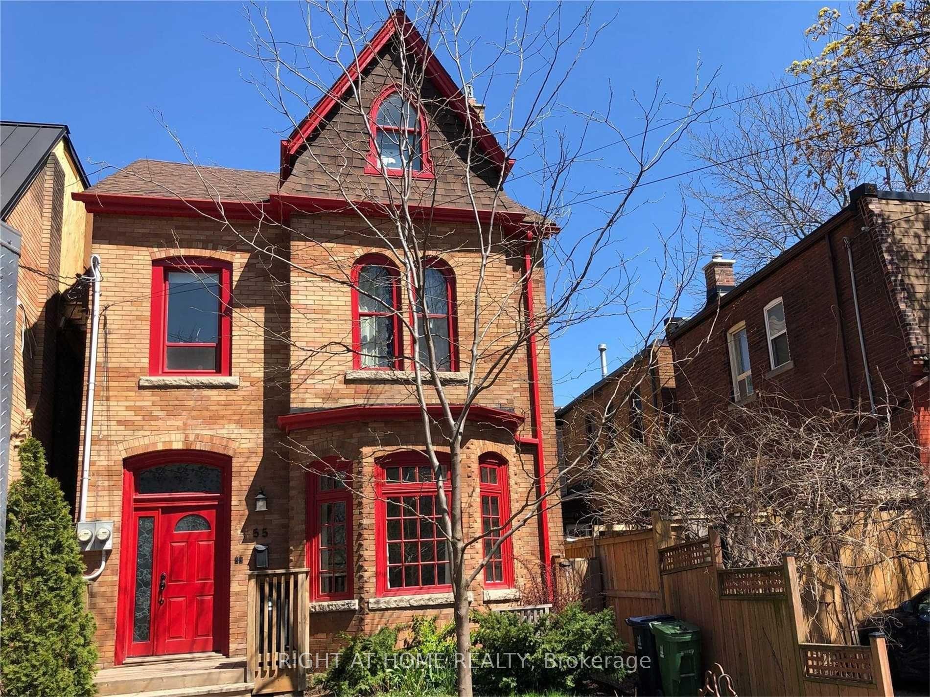55 West Lodge Avenue Main #Main, Toronto — Detached for lease, photo 1